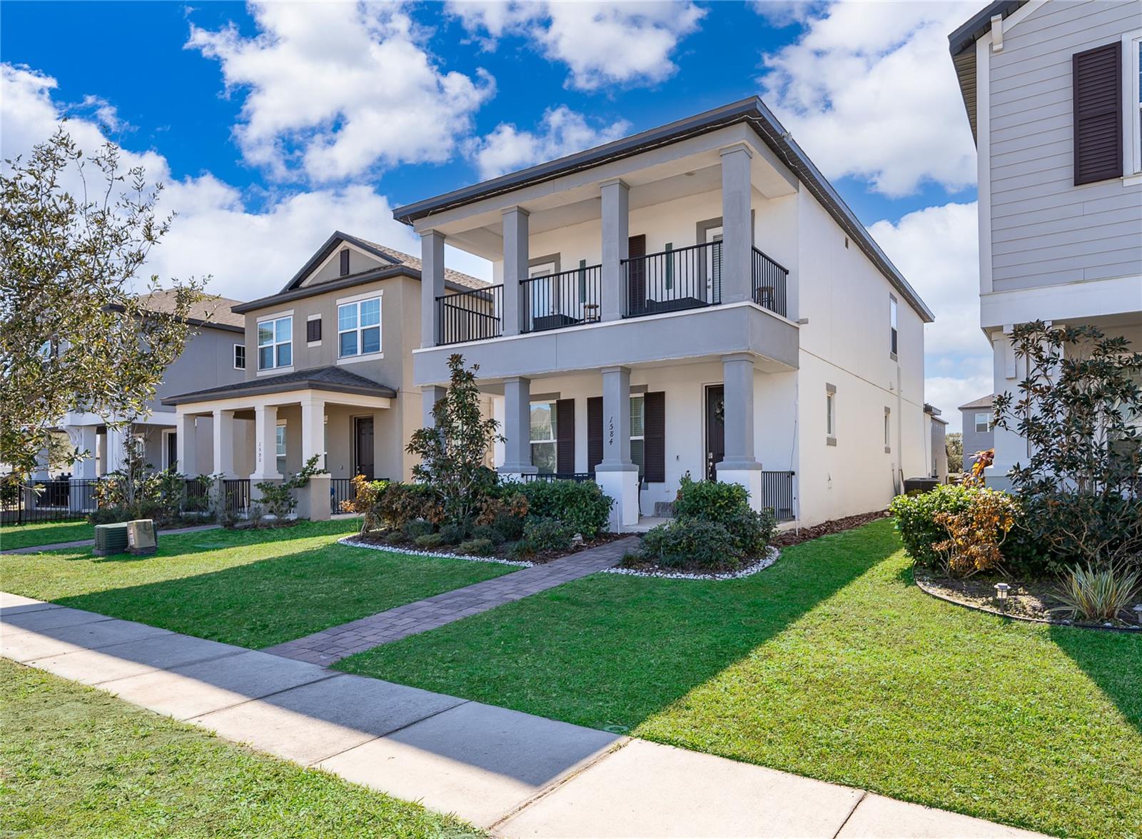 Image 3 of 31 For 1584 Astoria Arbor Ln