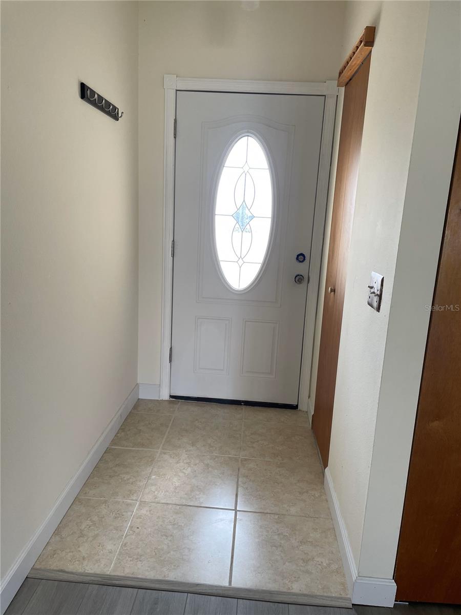 Image 2 of 15 For 466 Flamingo