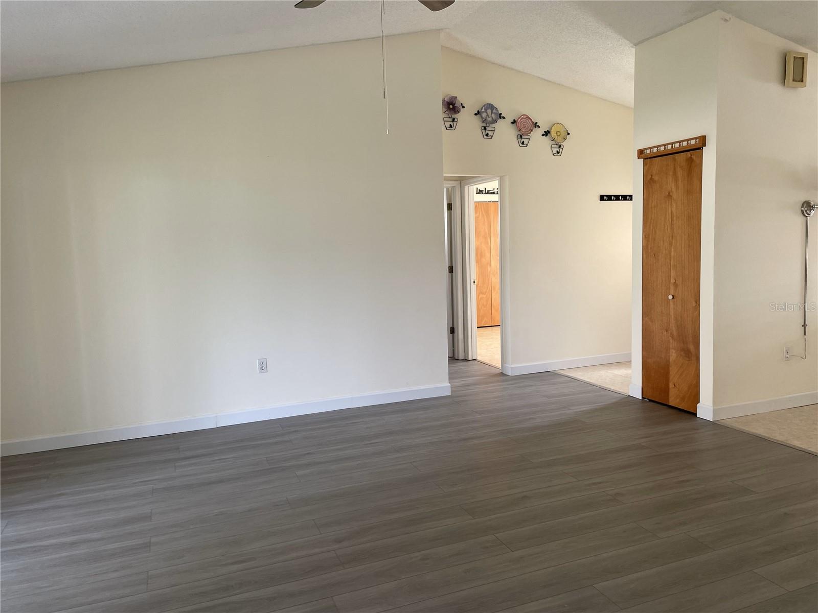 Image 6 of 15 For 466 Flamingo