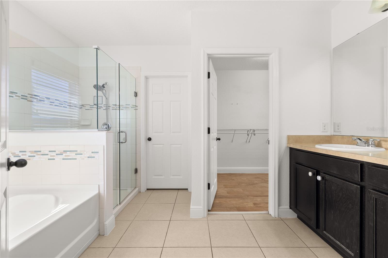 Image 12 of 49 For 122 Andalusia Loop