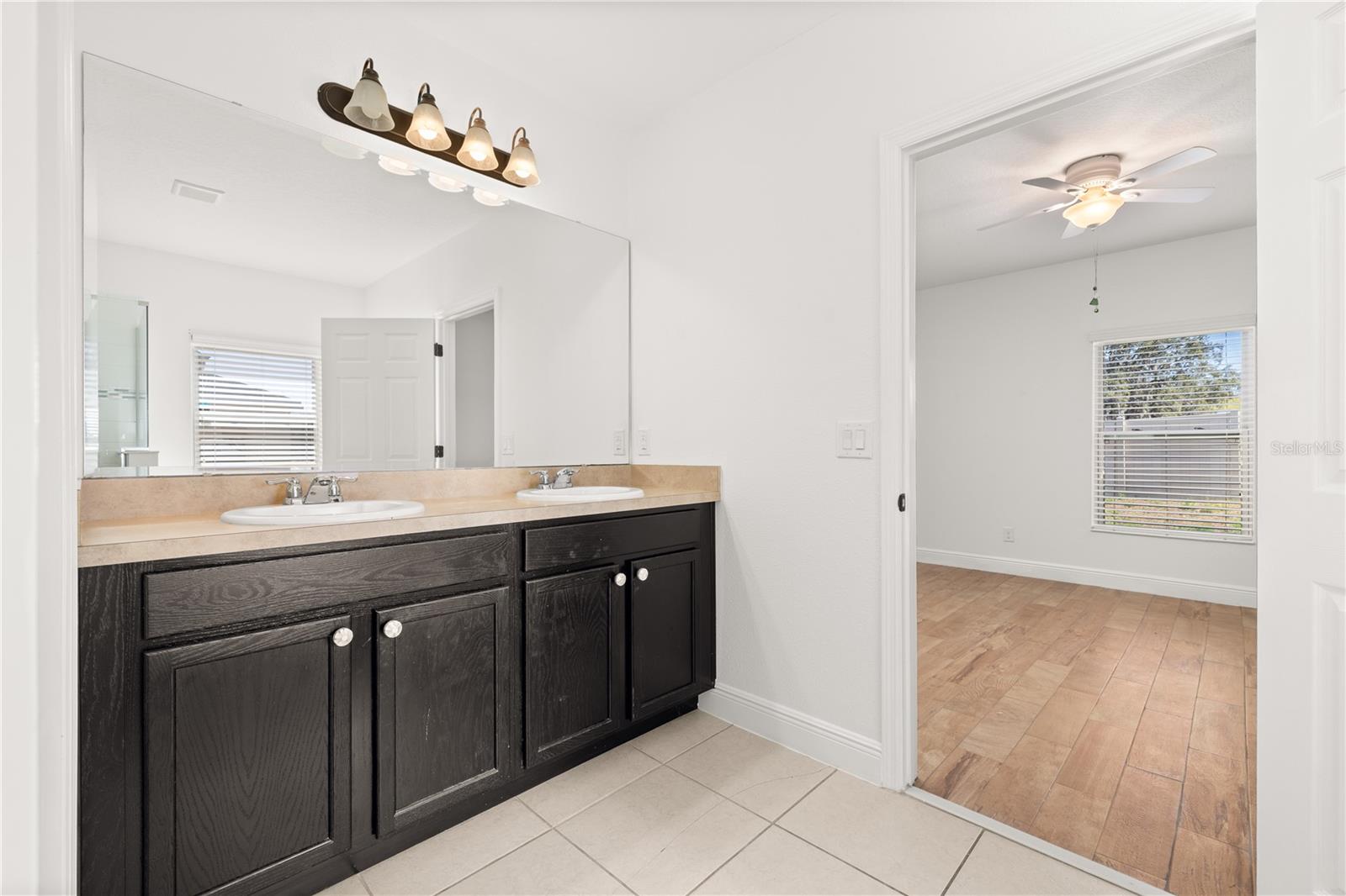 Image 13 of 49 For 122 Andalusia Loop