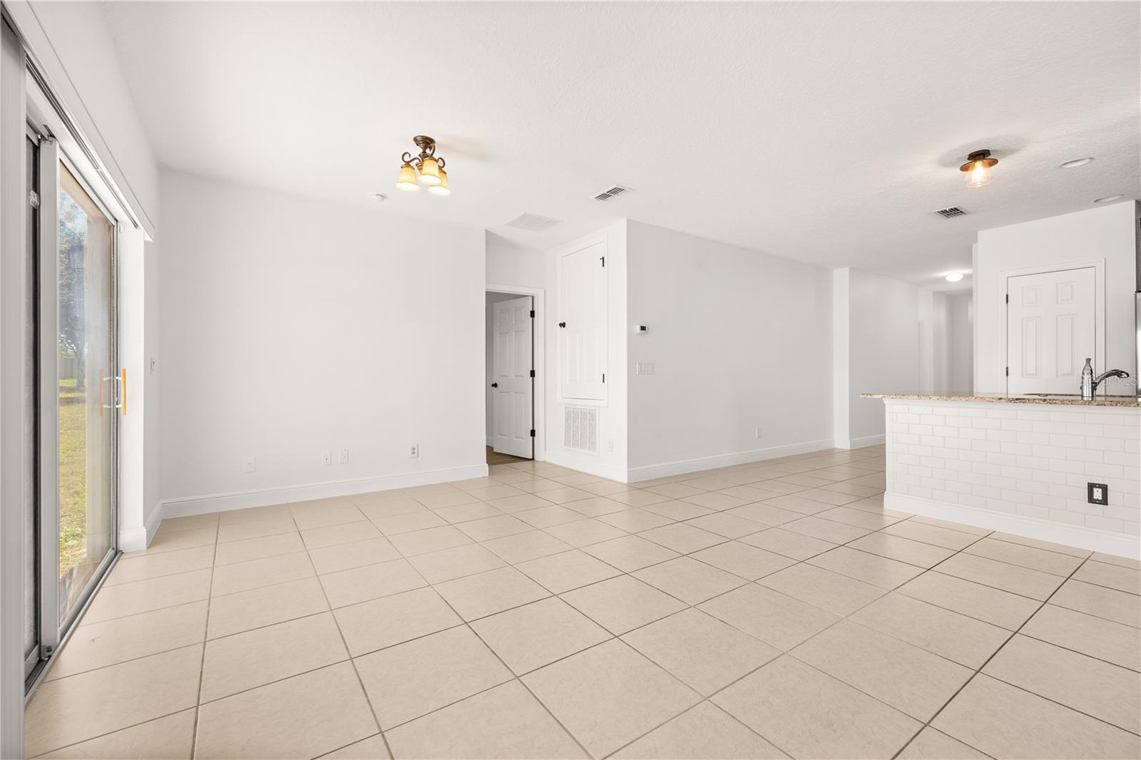 Image 25 of 49 For 122 Andalusia Loop