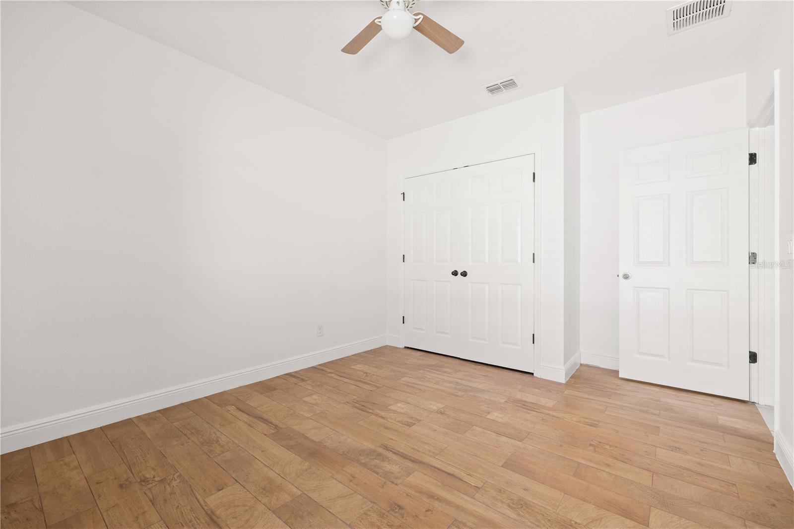 Image 28 of 49 For 122 Andalusia Loop