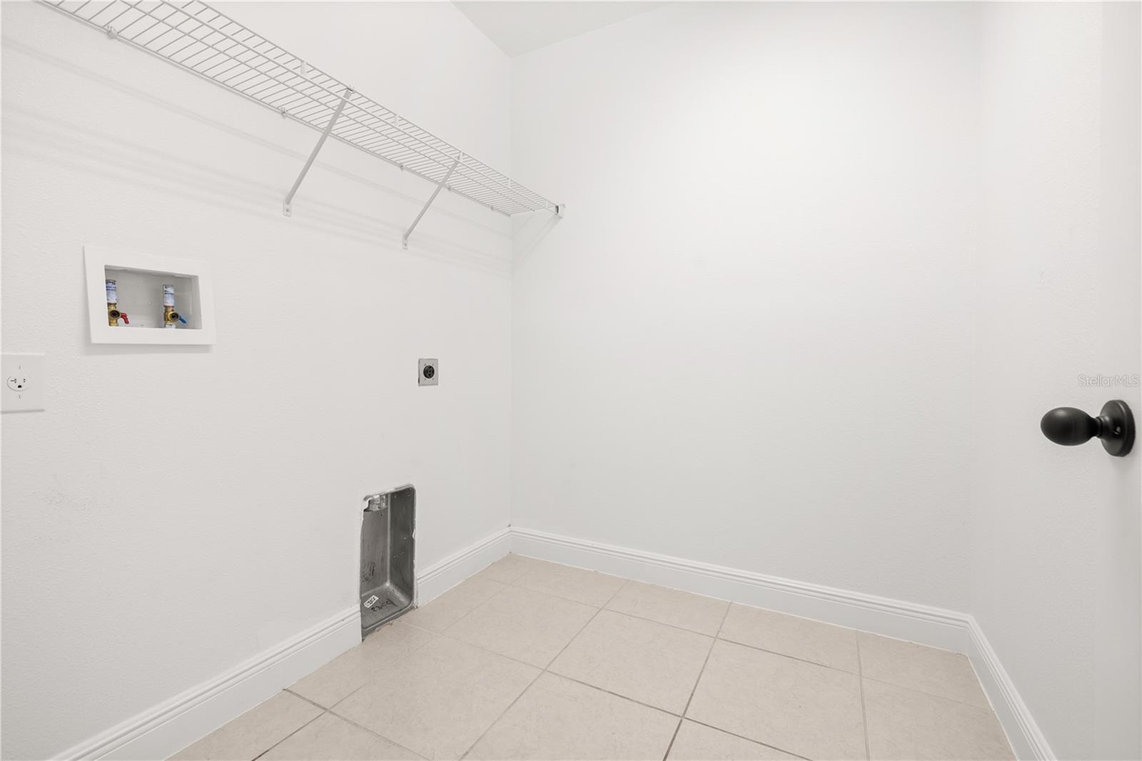 Image 36 of 49 For 122 Andalusia Loop