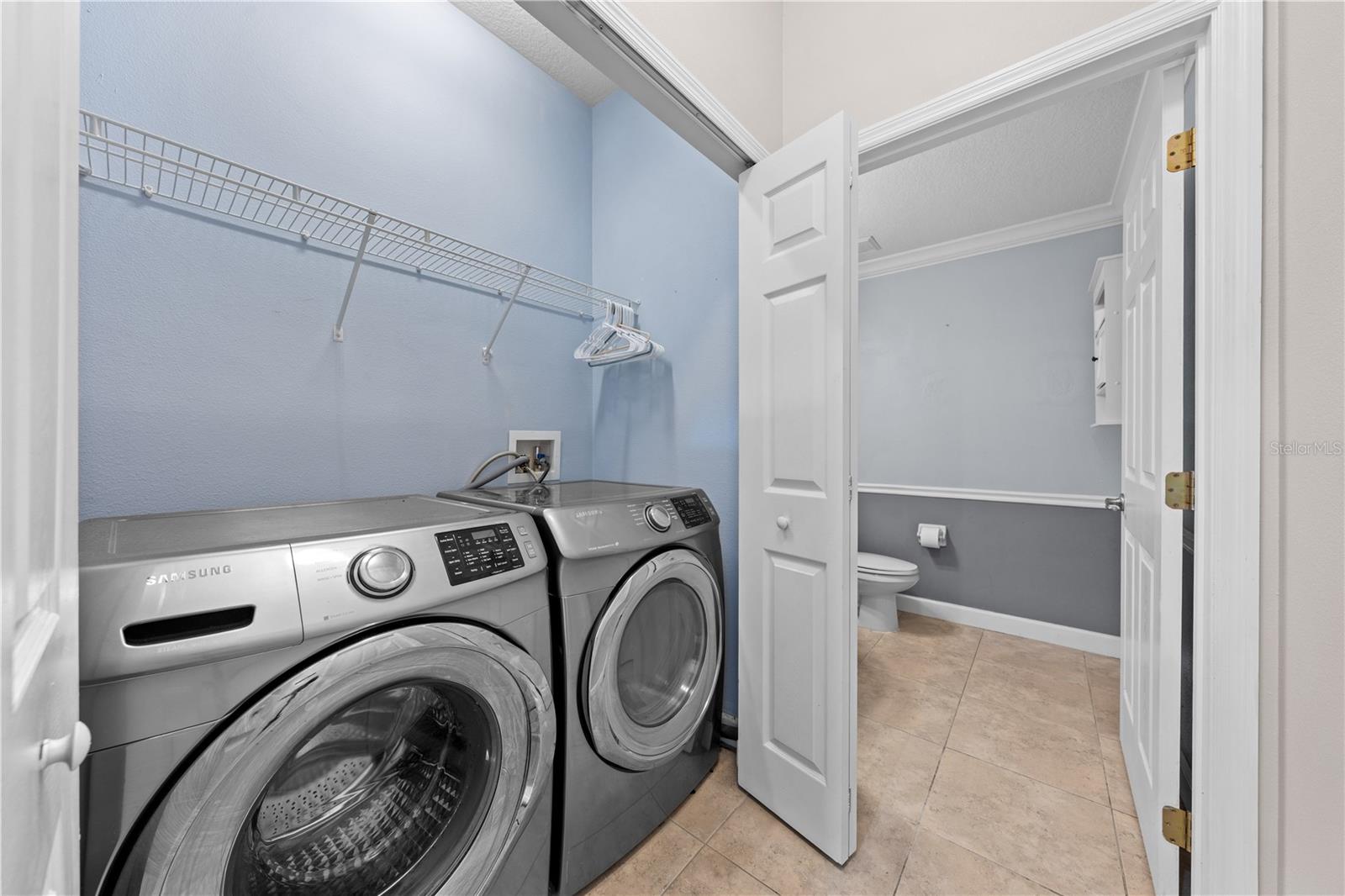 Listing photo id 17 for 3543 Sanctuary Drive