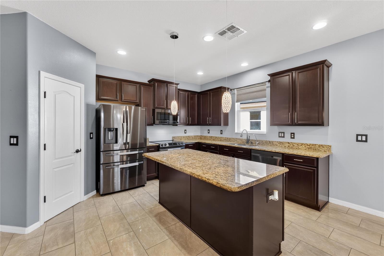 Image 37 of 51 For 640 Bridgeford Crossing Boulevard