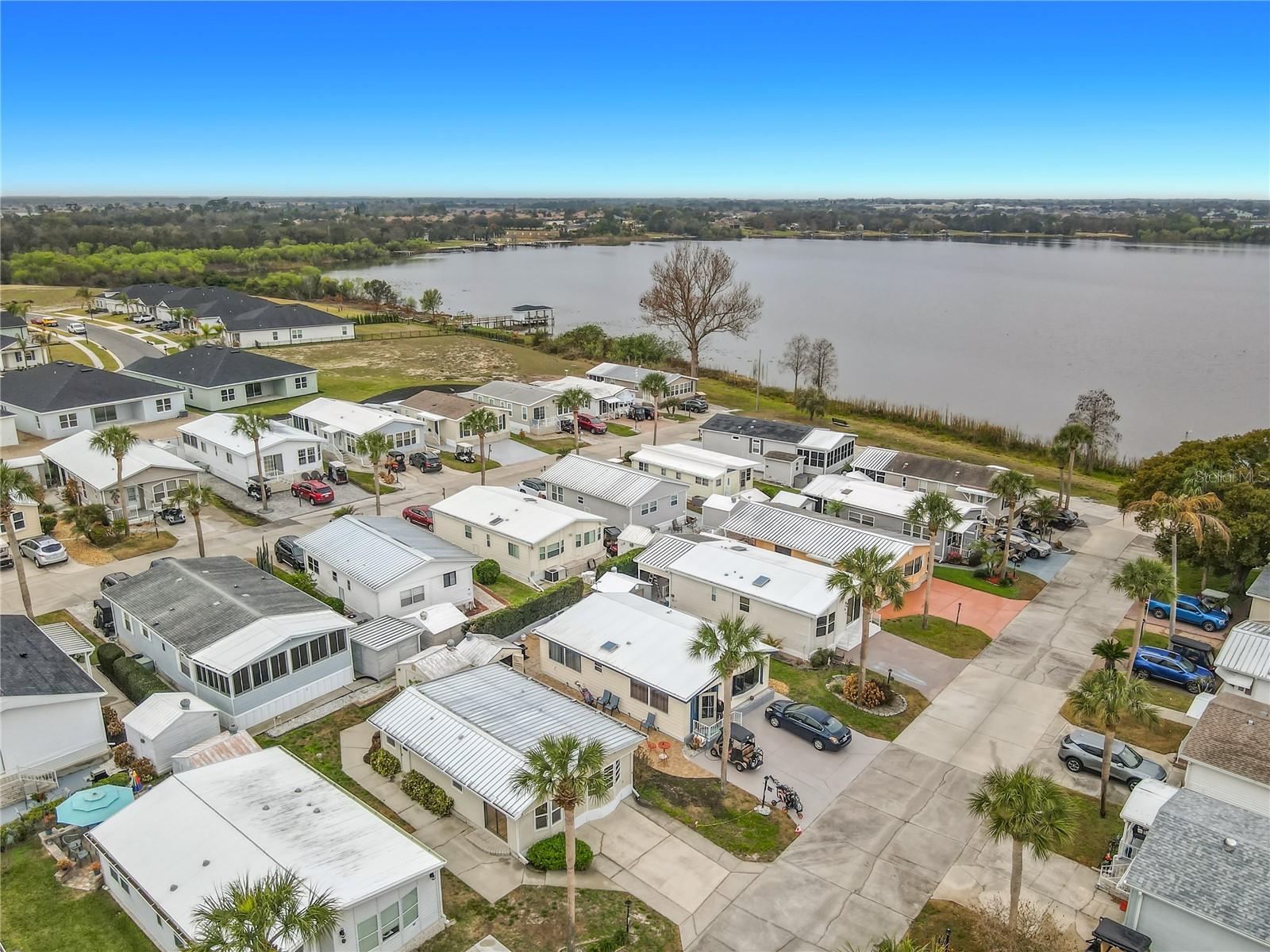 Image 3 of 32 For 9705 Lake Bess Road 715