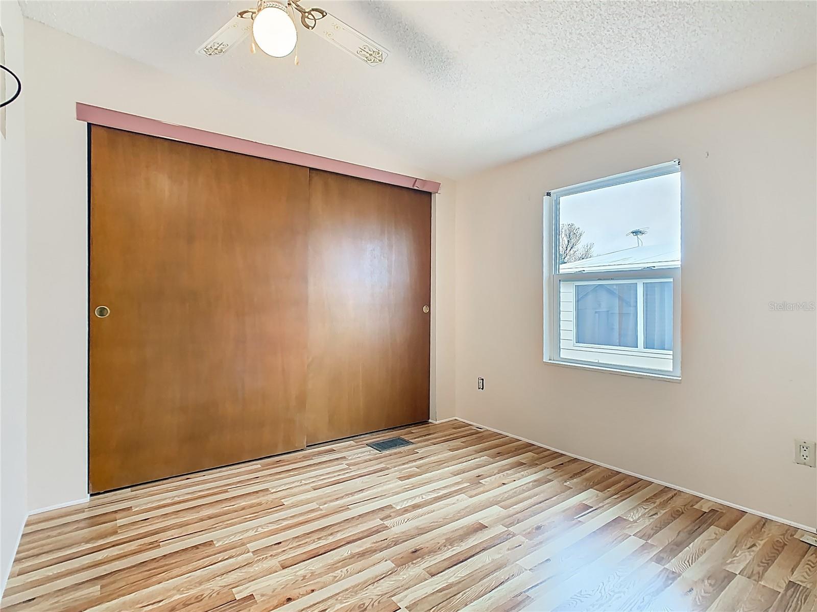 Image 30 of 32 For 9705 Lake Bess Road 715