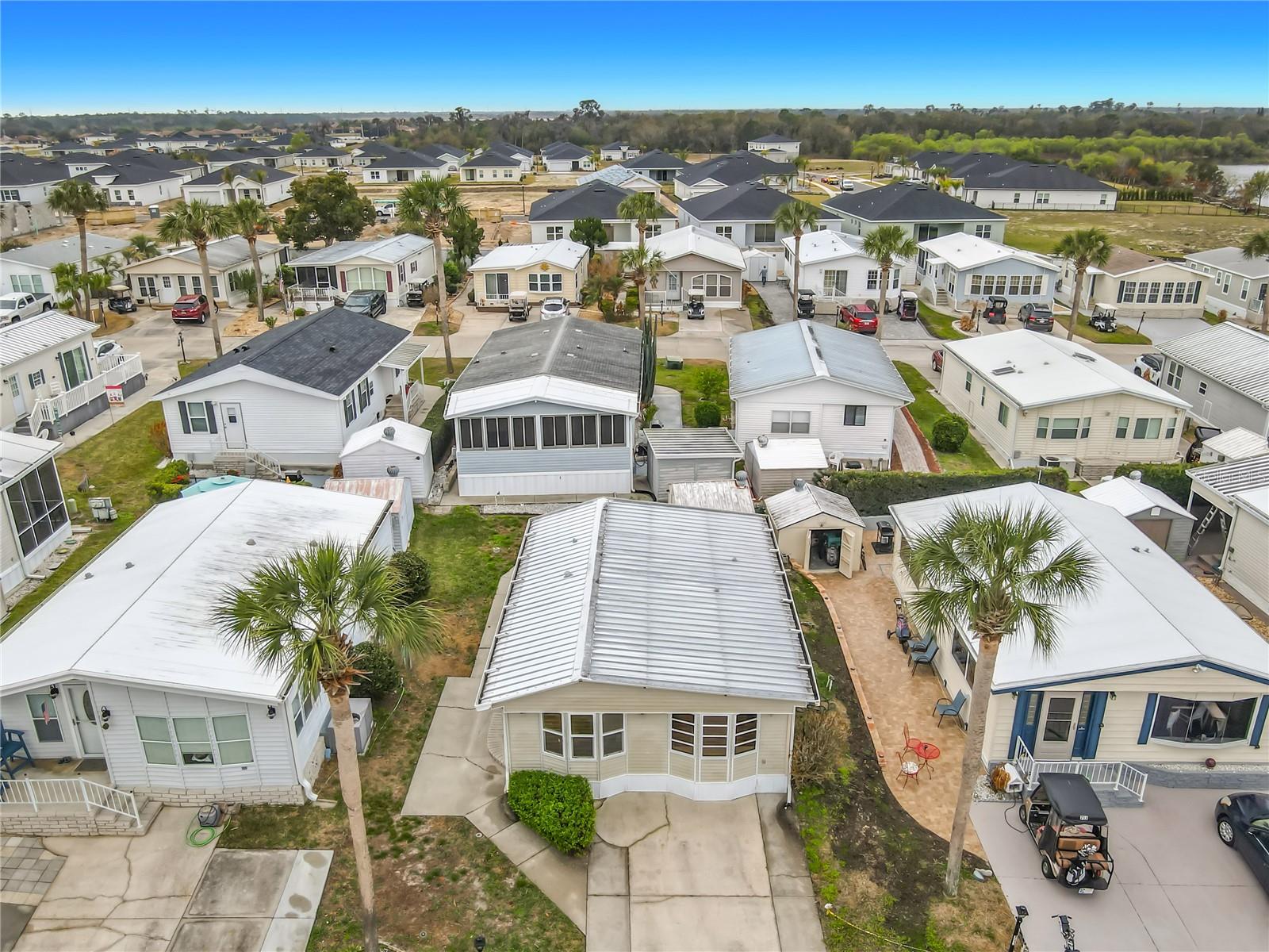 Image 4 of 32 For 9705 Lake Bess Road 715