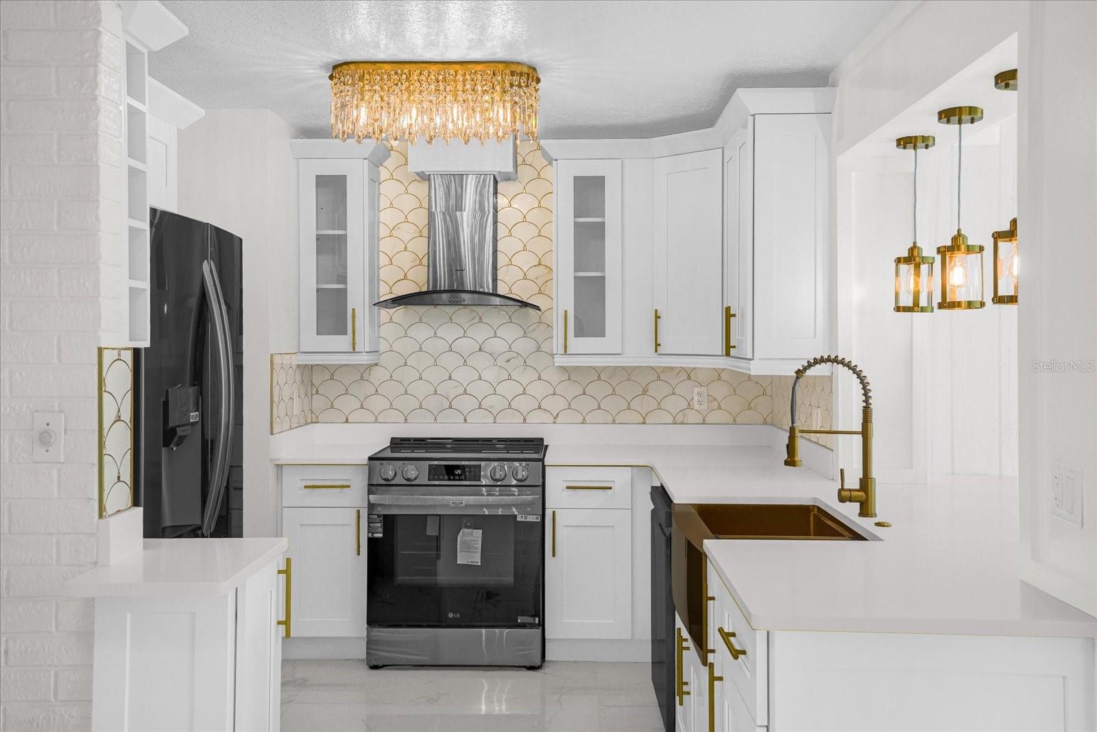 Image 7 of 26 For 290 Patrick Avenue