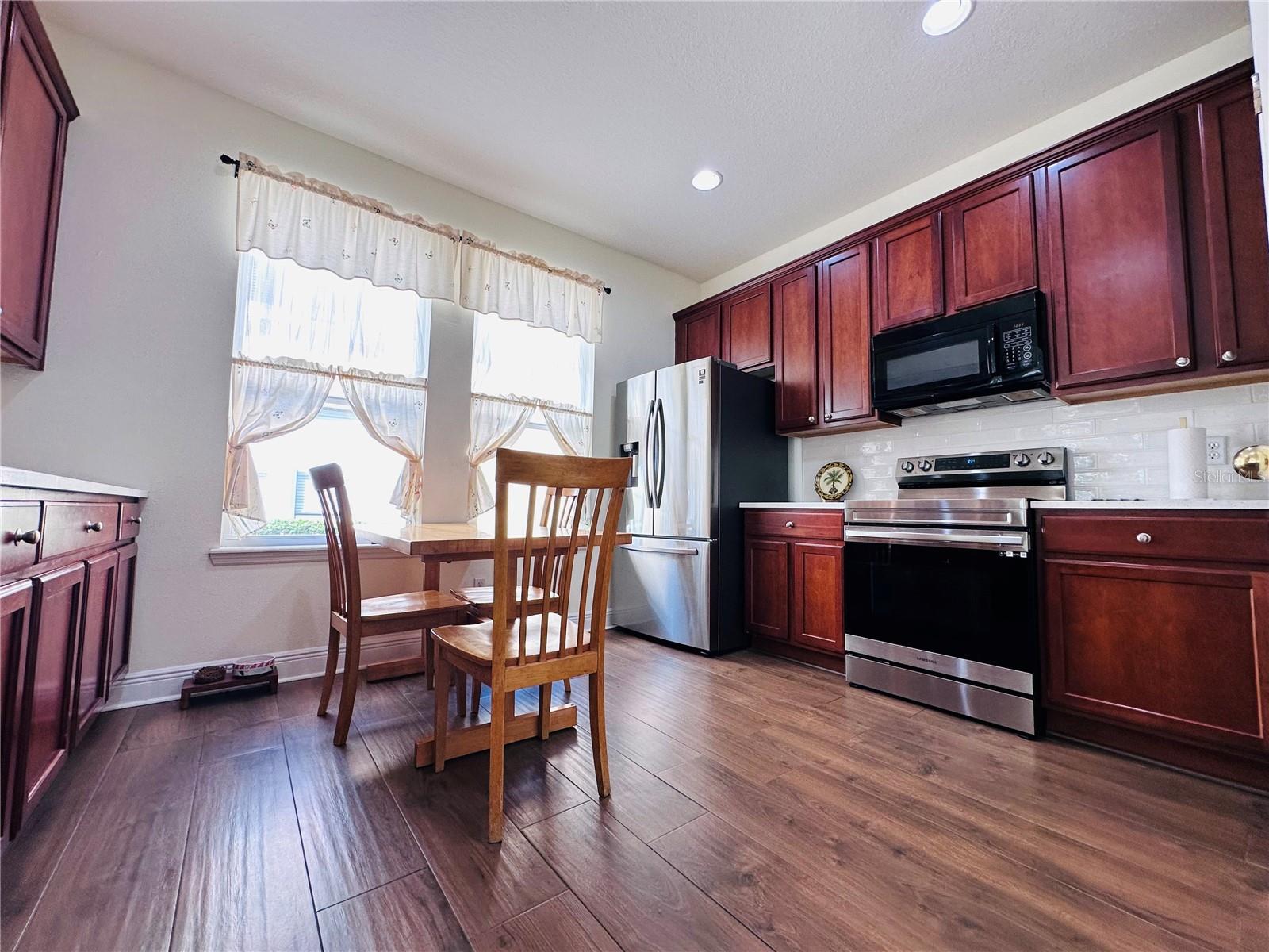 Image 10 of 43 For 10801 Spider Lily Drive 28b