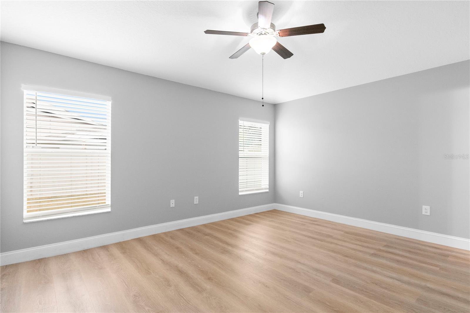 Image 14 of 29 For 15407 Lost Creek Lane