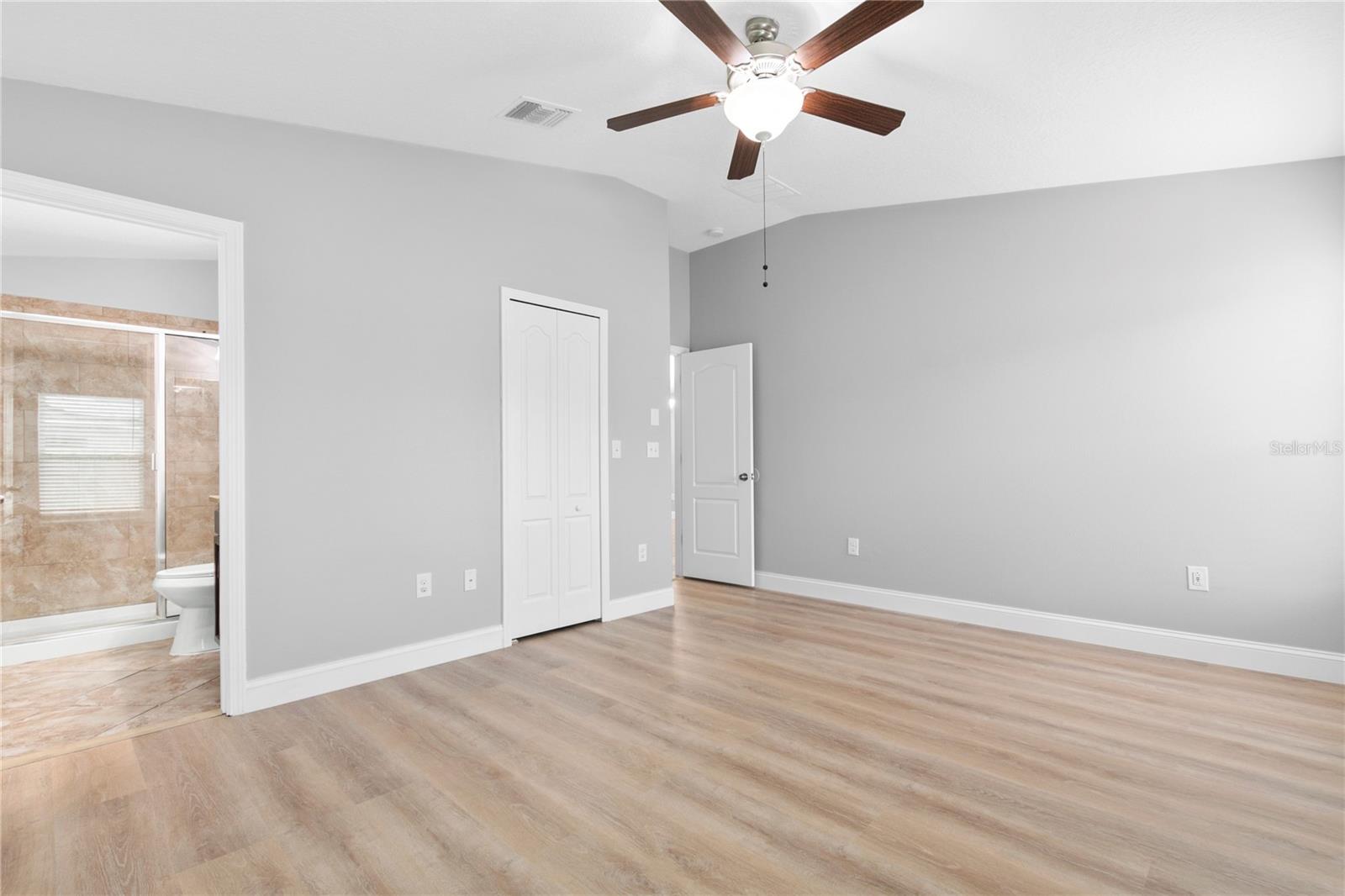 Image 15 of 29 For 15407 Lost Creek Lane