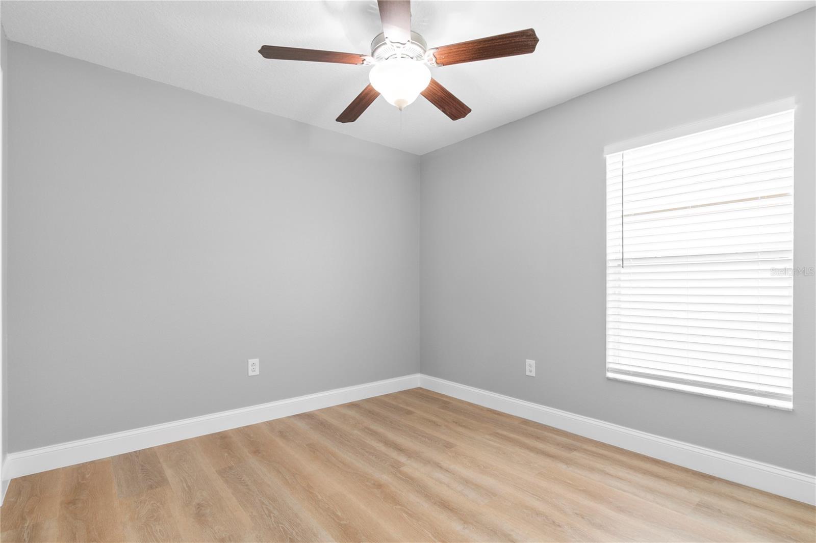 Image 17 of 29 For 15407 Lost Creek Lane