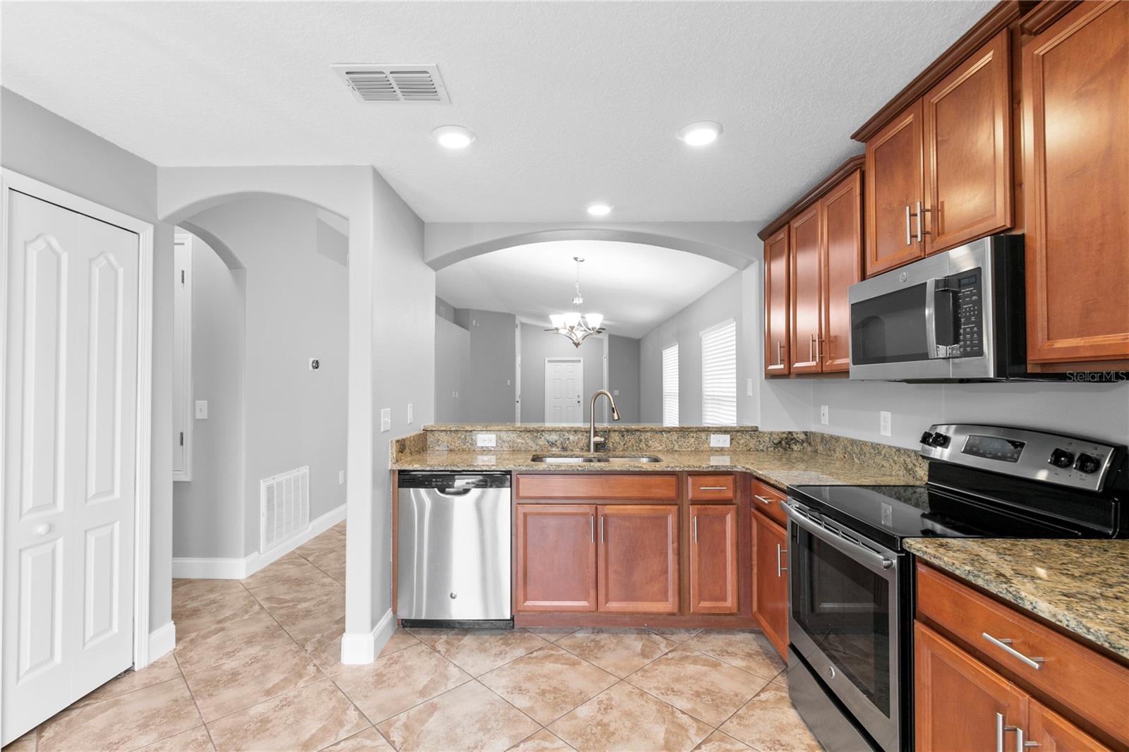 Image 9 of 29 For 15407 Lost Creek Lane