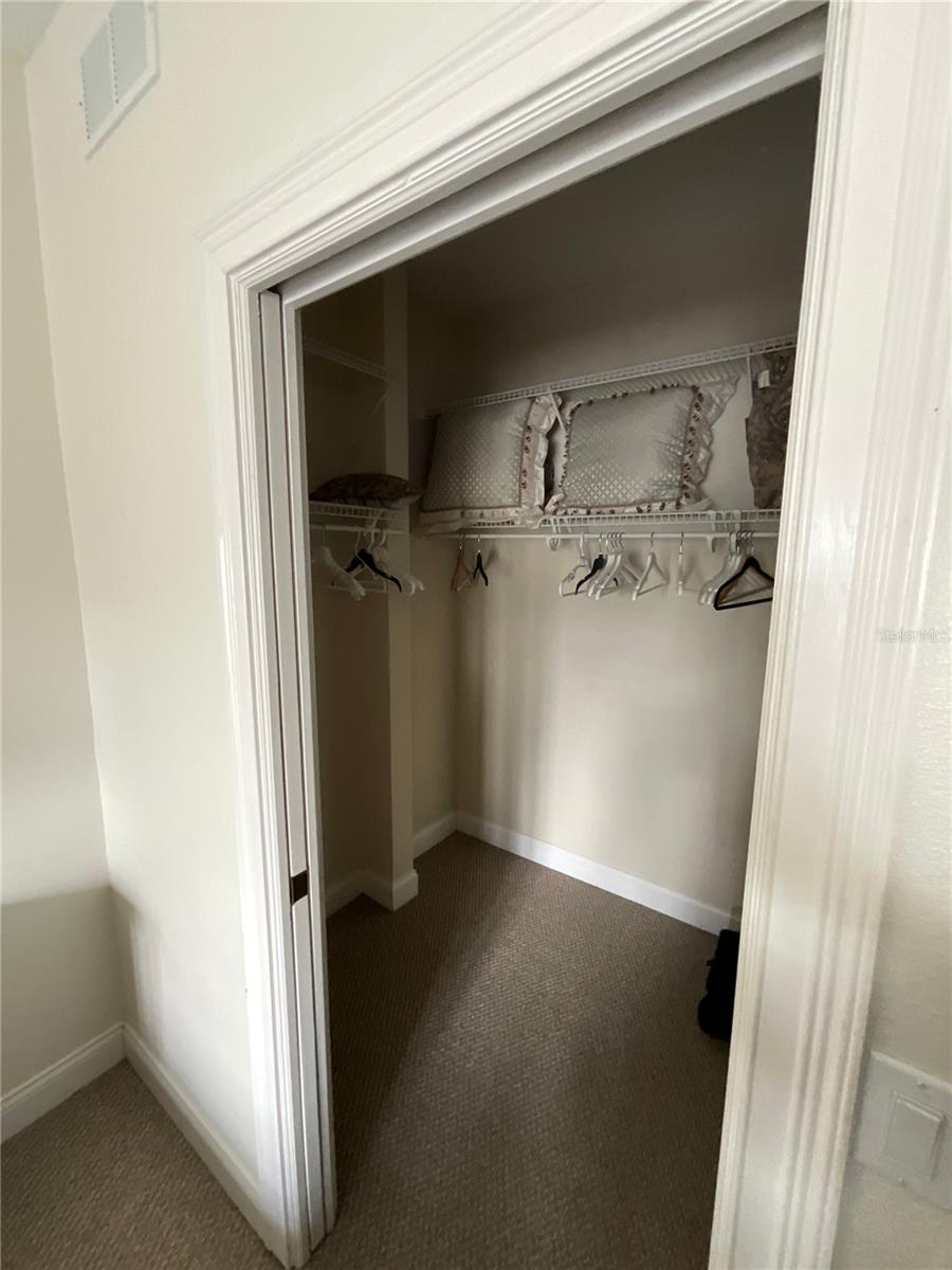 Image 19 of 40 For 11560 Claymont Circle