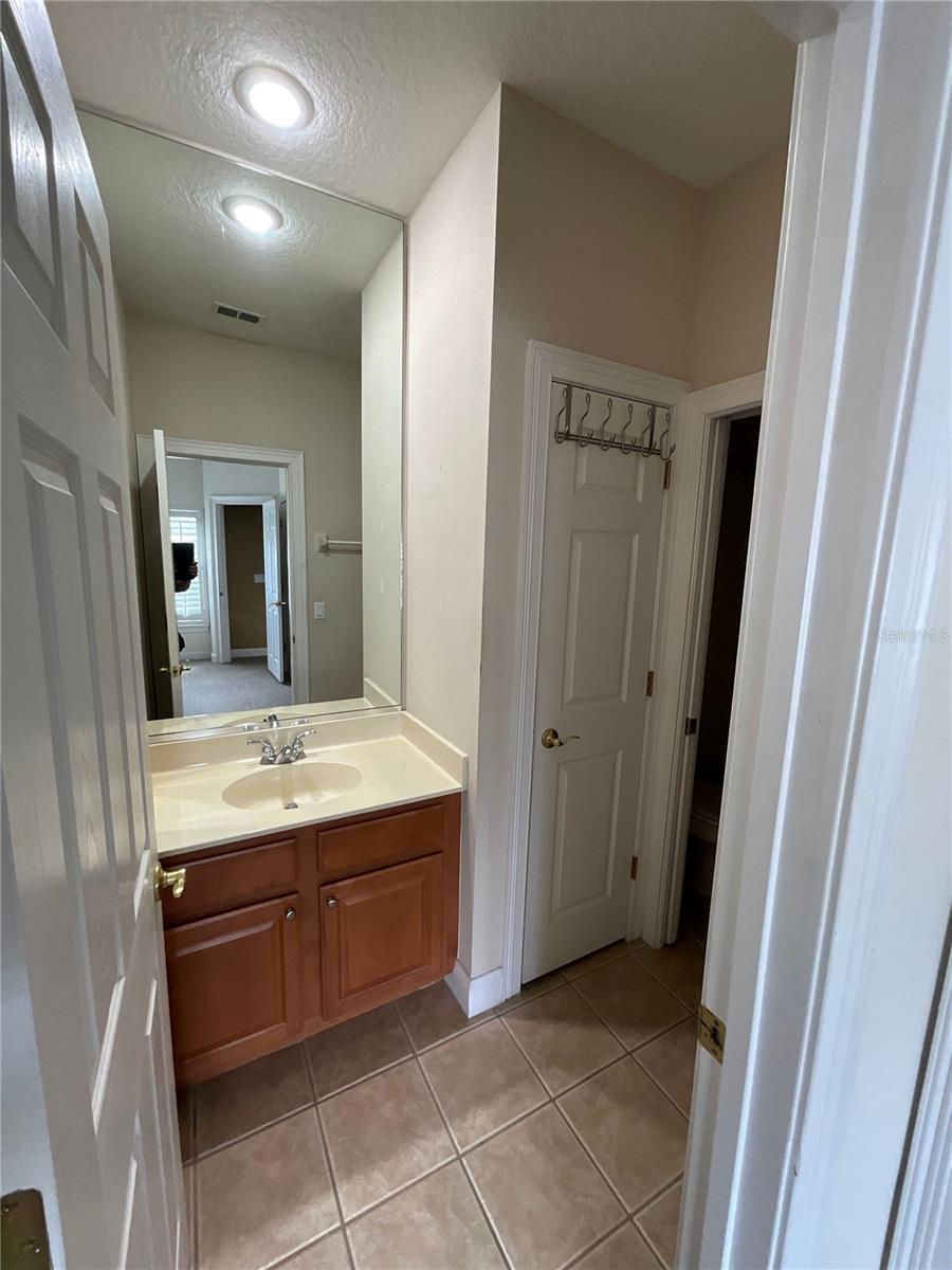 Image 20 of 40 For 11560 Claymont Circle