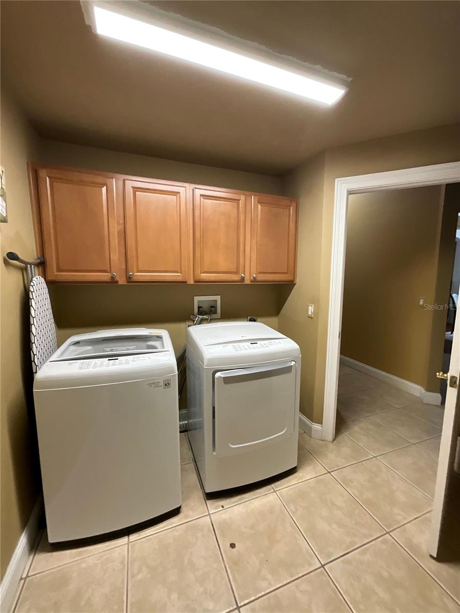 Image 31 of 40 For 11560 Claymont Circle