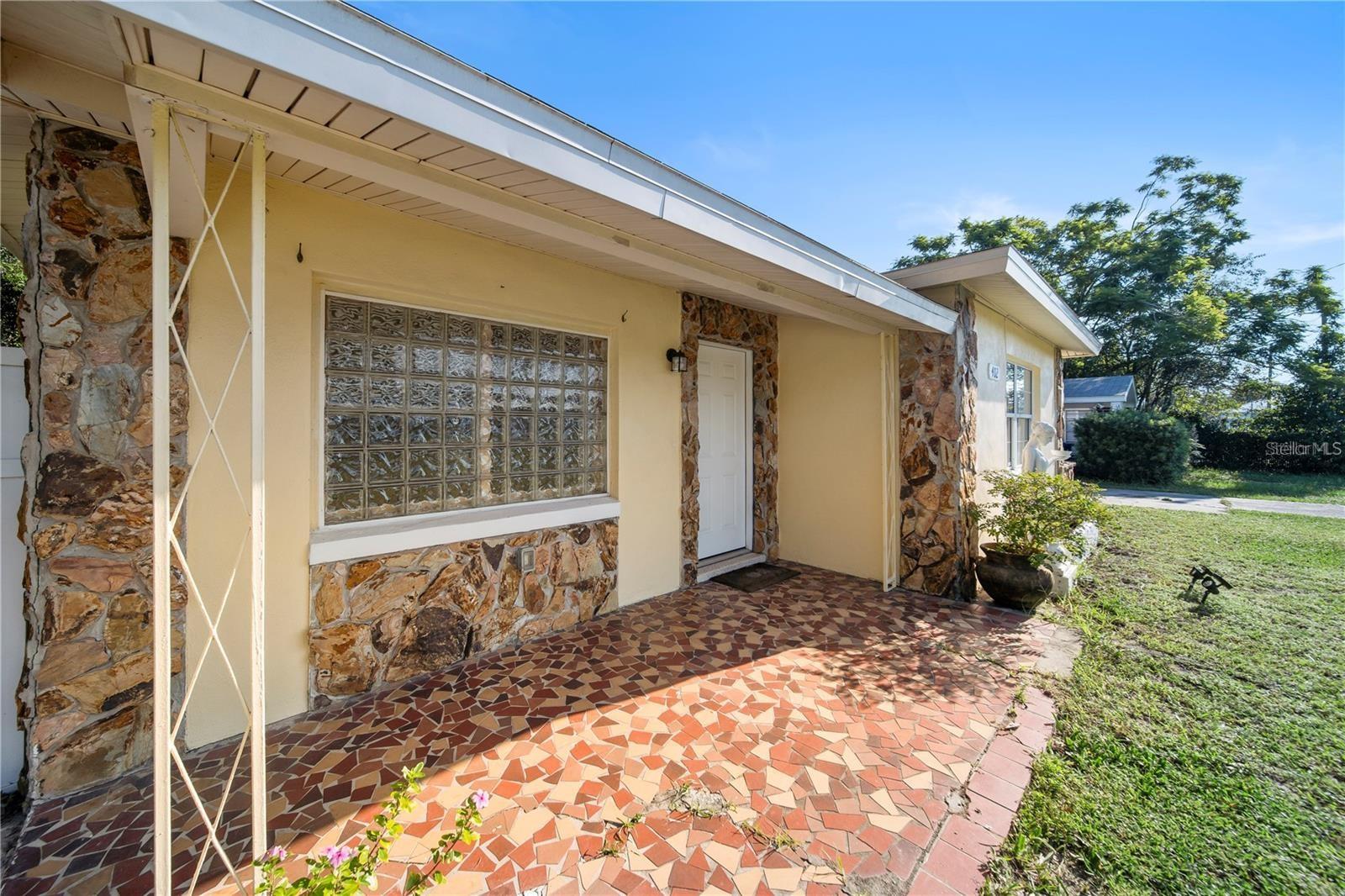 Image 2 of 27 For 402 Tuscarora Street