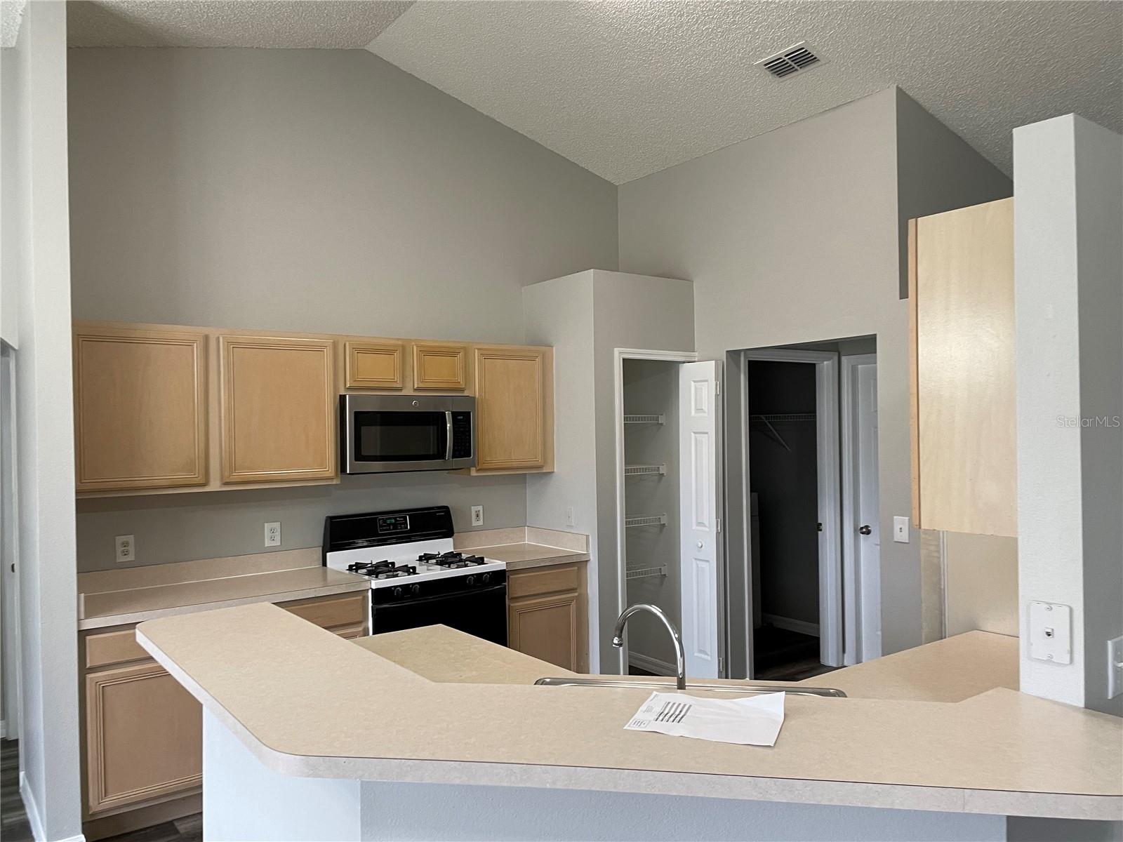 Image 7 of 21 For 5422 Harmony Lane