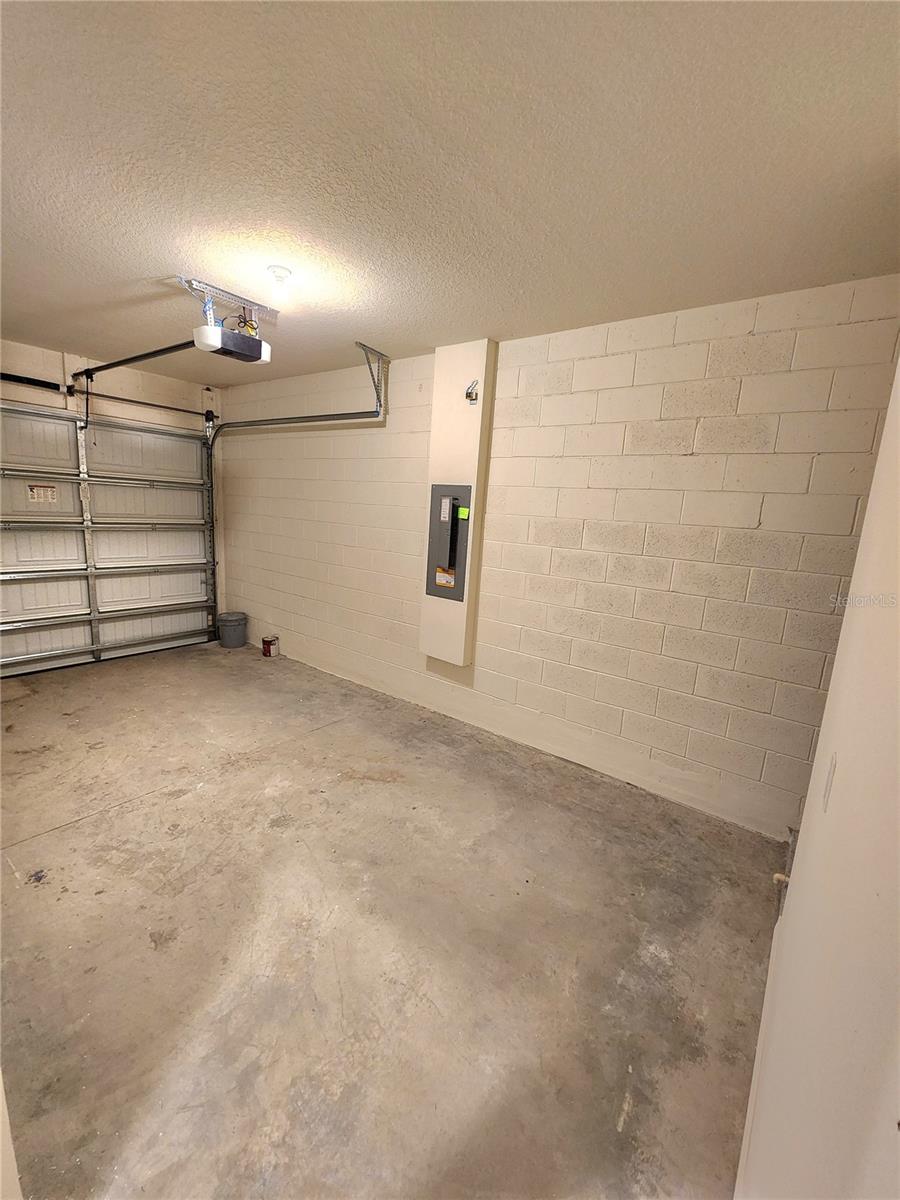 Image 5 of 39 For 1141 Blue Jay Drive