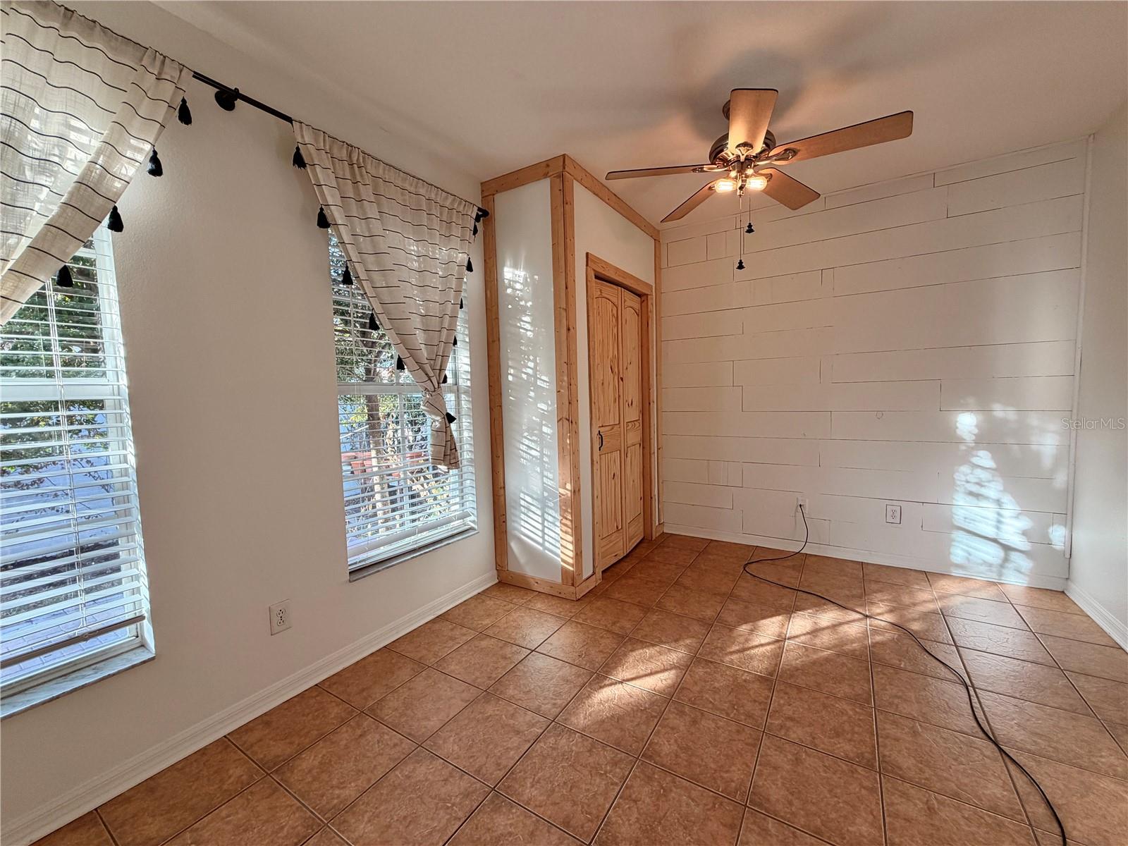 Image 11 of 27 For 16215 Bridgecrossing Drive