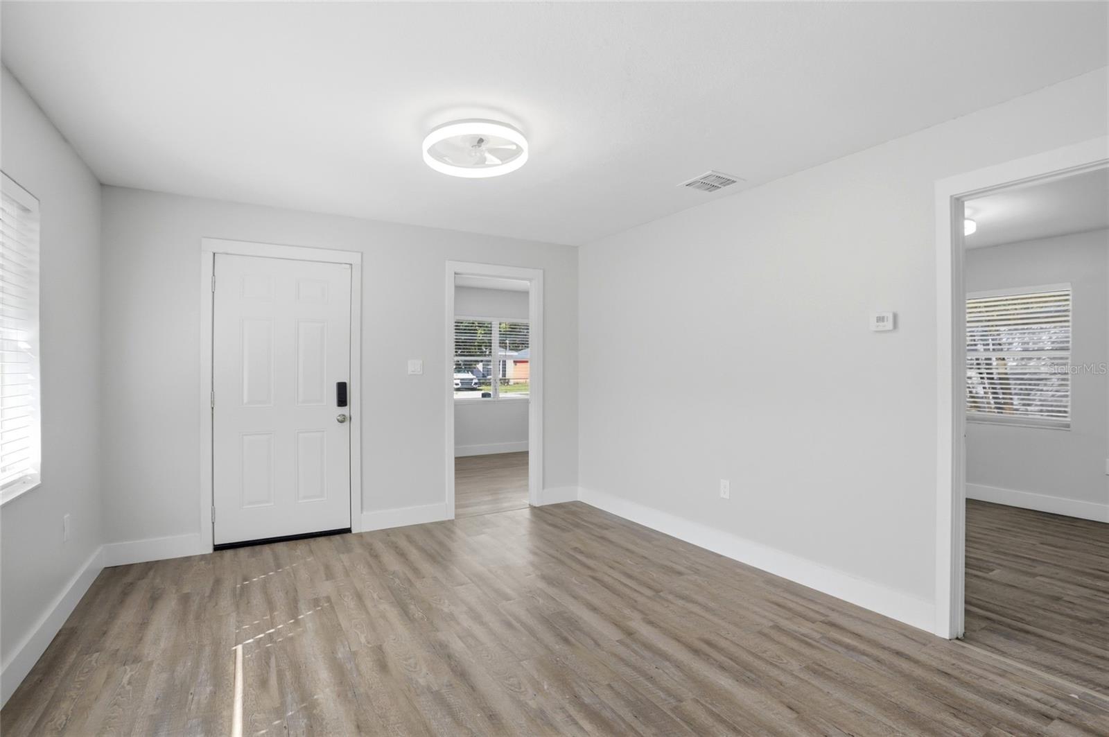 Image 13 of 38 For 2014 Bates Avenue