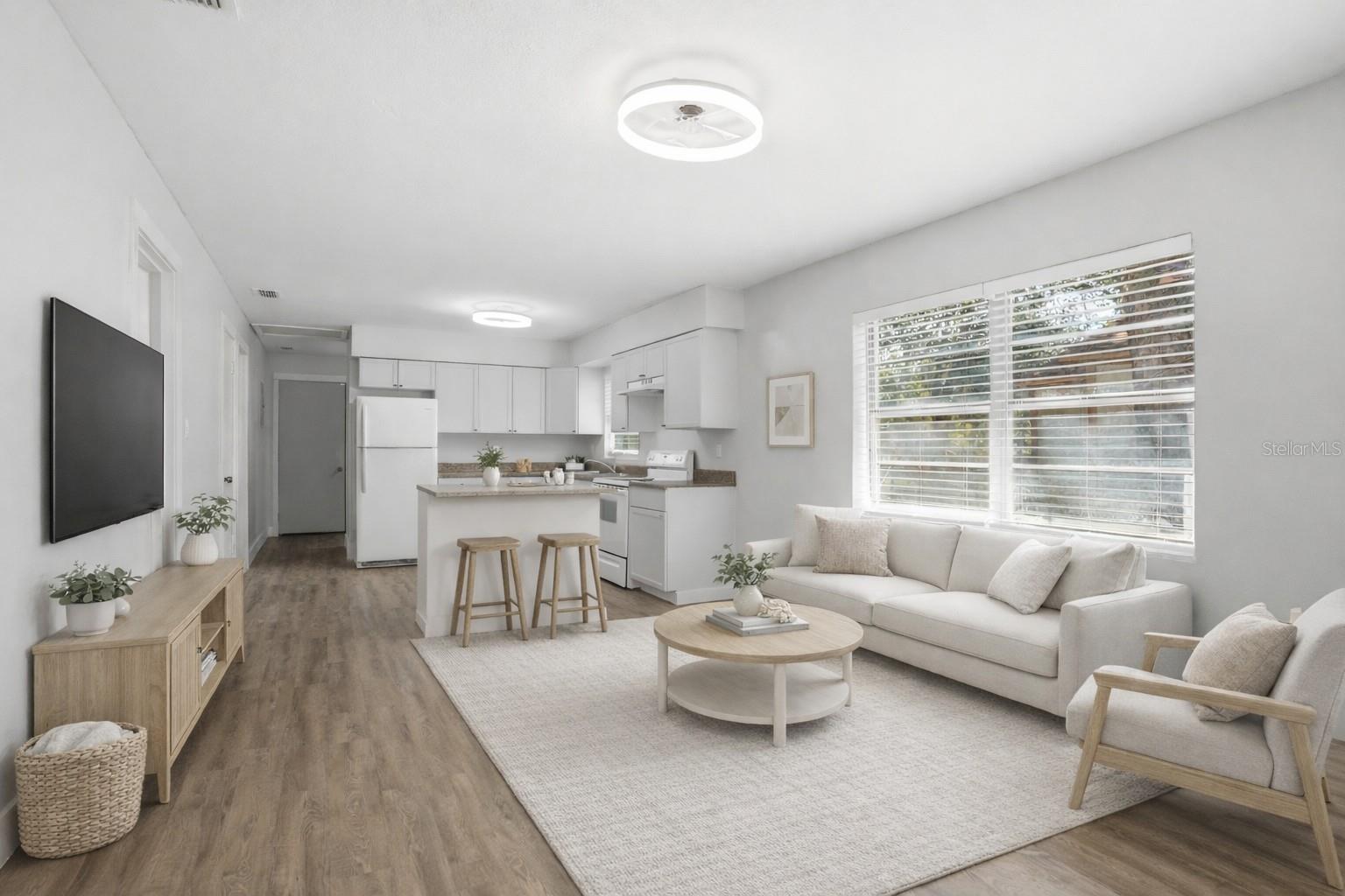 Image 15 of 38 For 2014 Bates Avenue