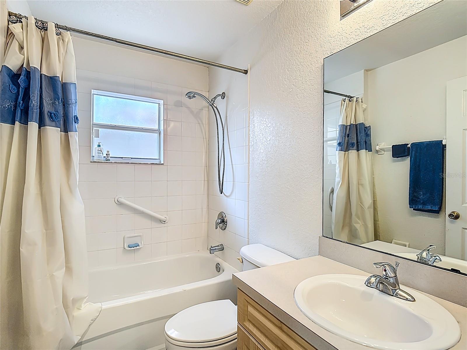 Image 37 of 54 For 1910 Dolphin Drive