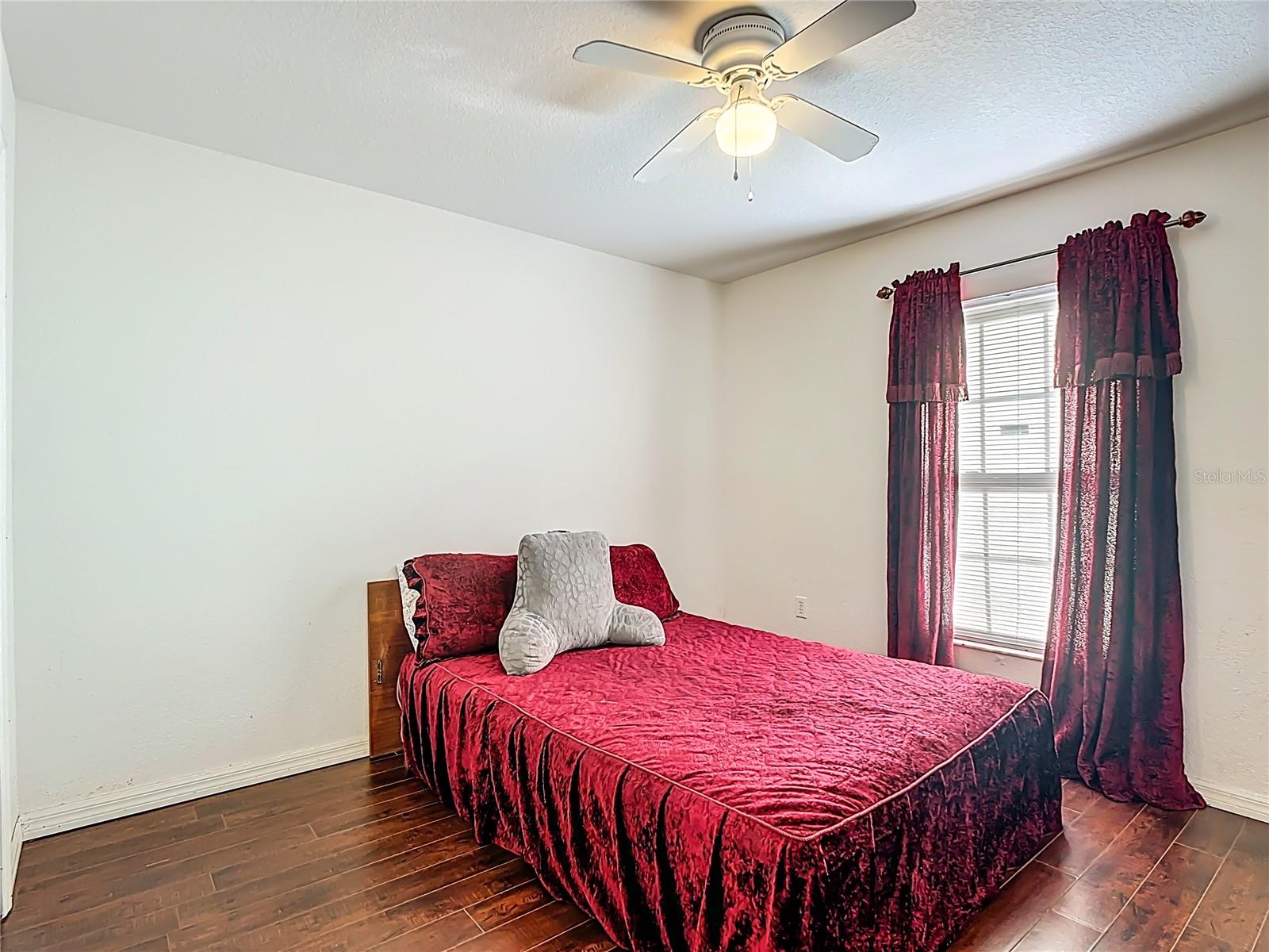 Image 38 of 54 For 1910 Dolphin Drive