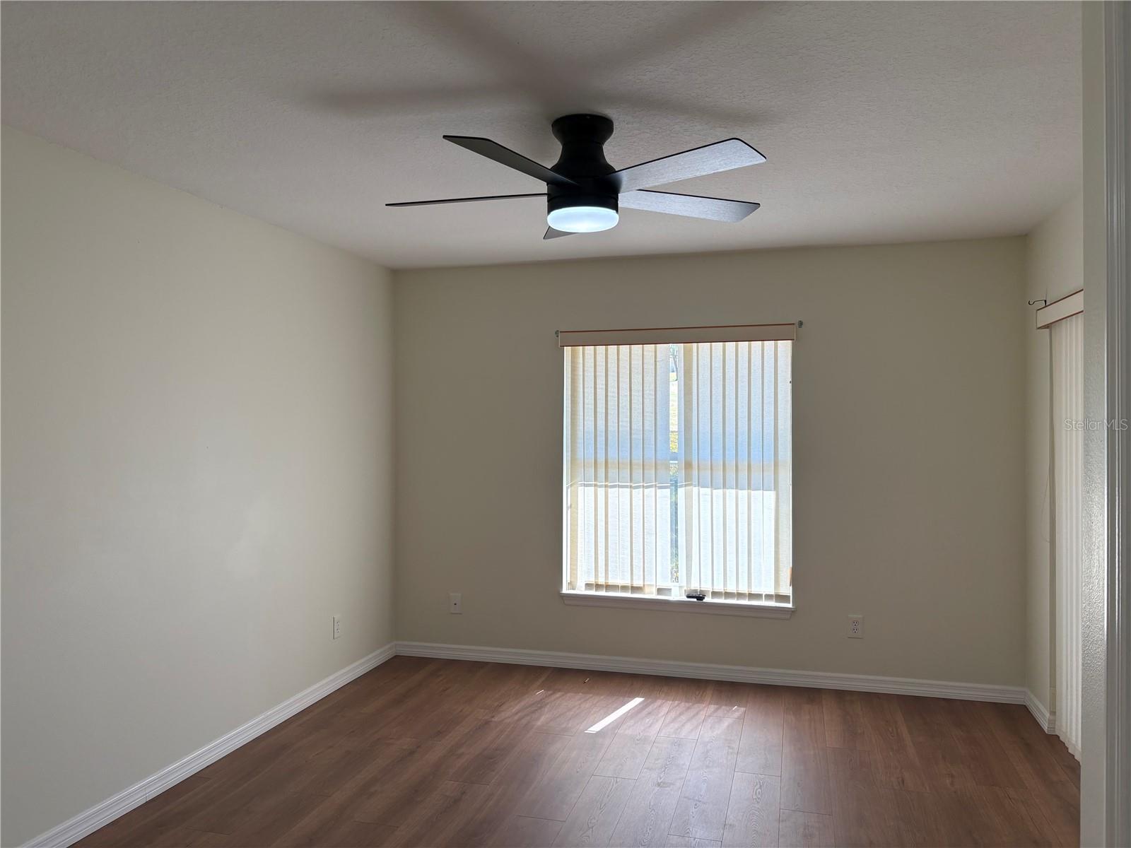 Image 16 of 22 For 14720 Green Valley Boulevard