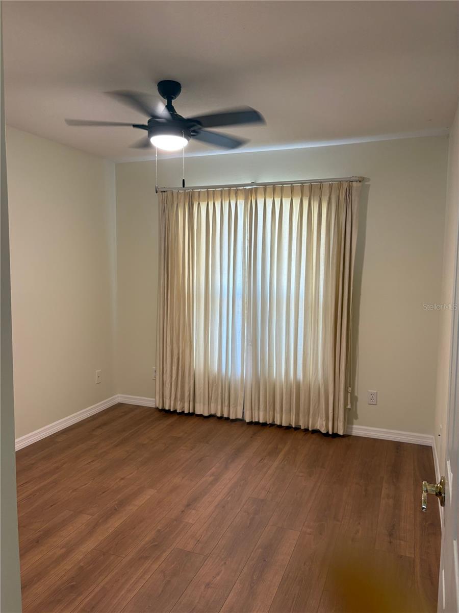 Image 19 of 22 For 14720 Green Valley Boulevard