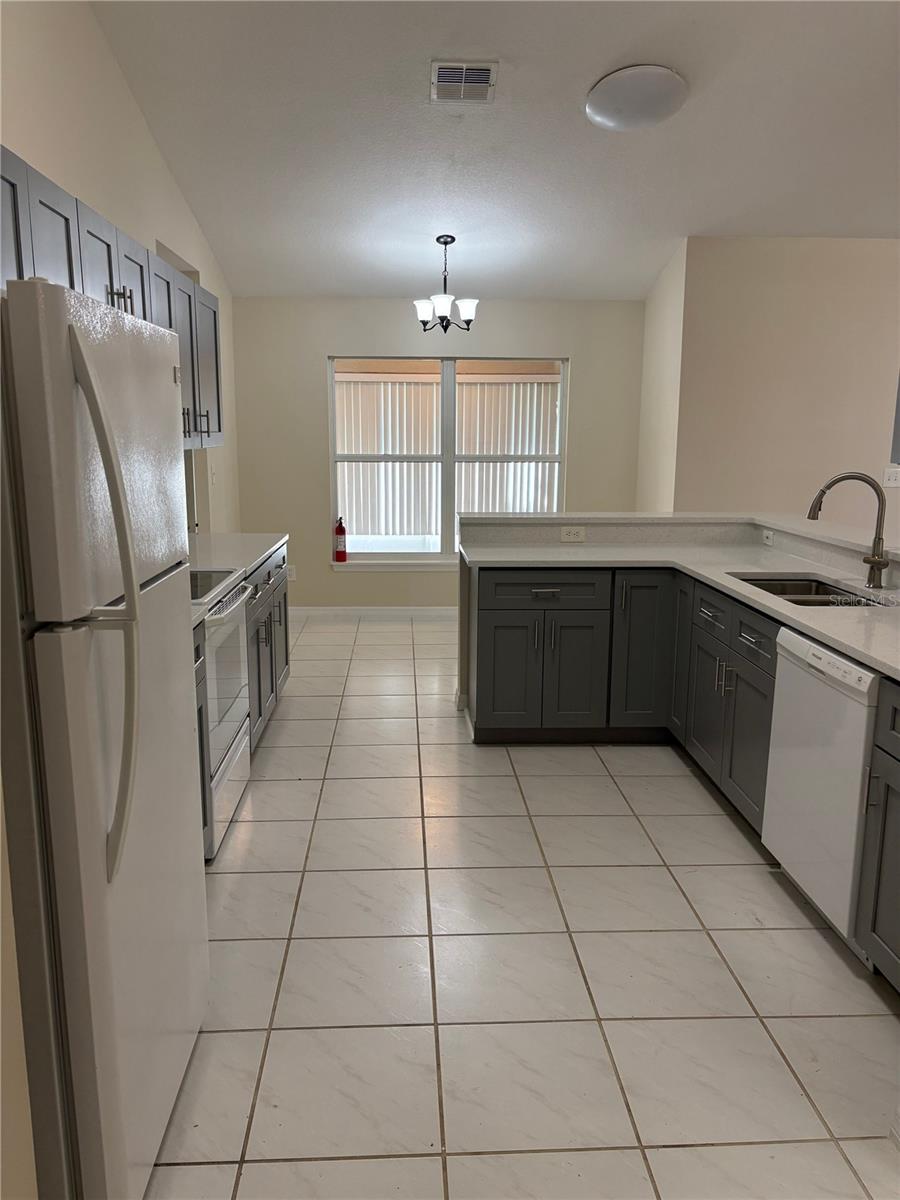 Image 6 of 22 For 14720 Green Valley Boulevard