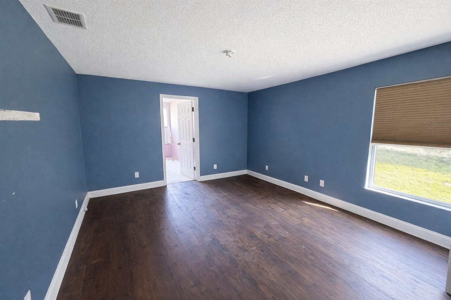 Image 6 of 8 For 551 Lake Charles Drive