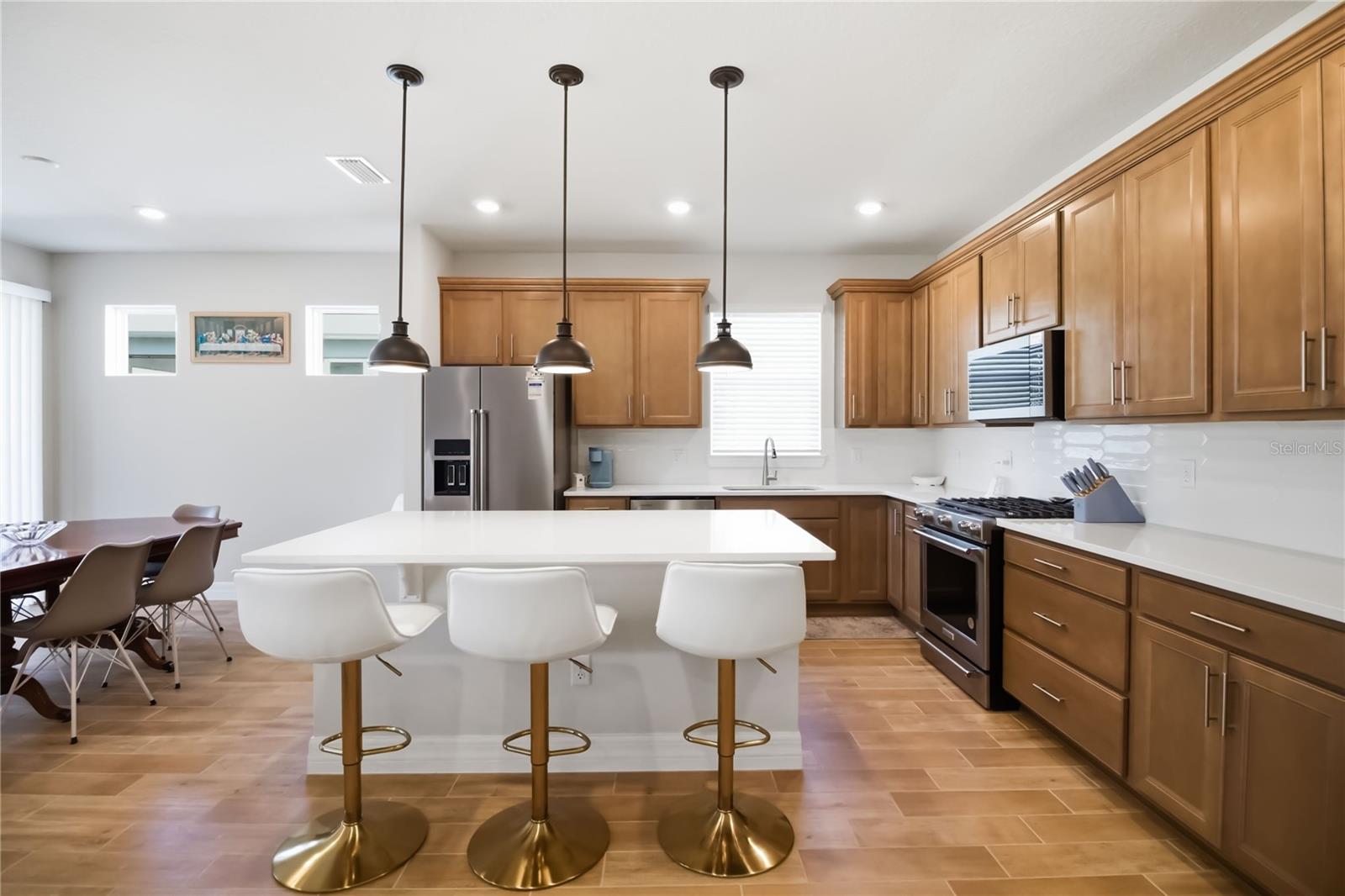 Image 14 of 66 For 2682 Midsweet Avenue