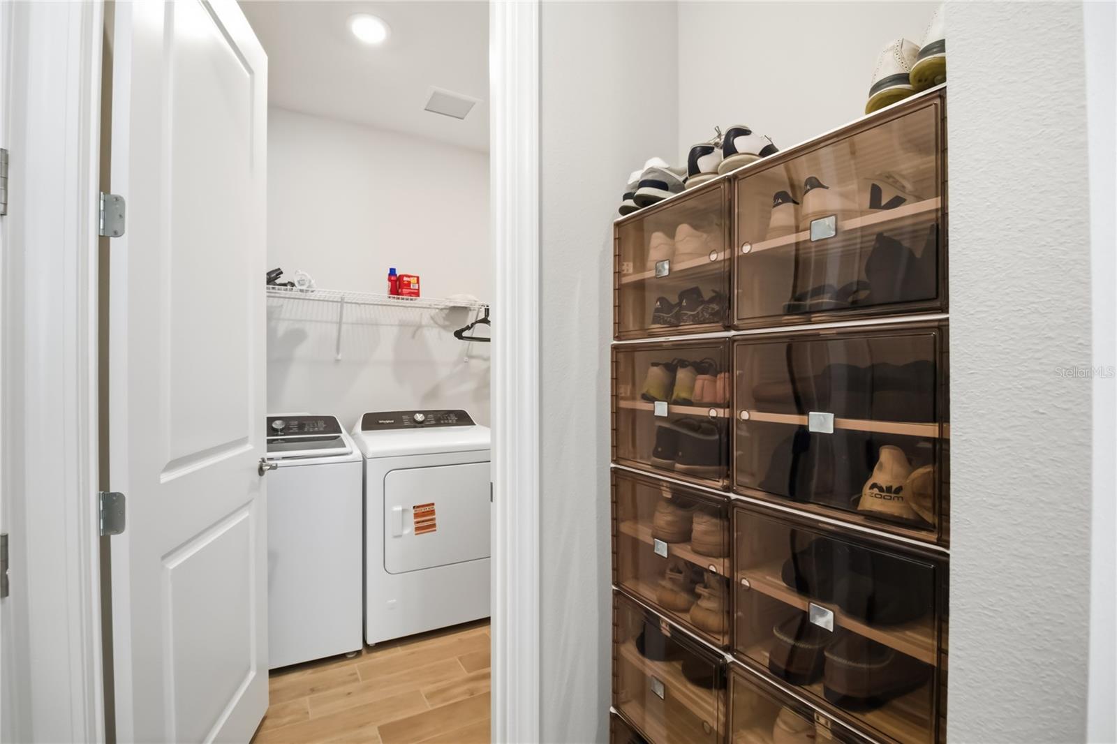 Image 37 of 66 For 2682 Midsweet Avenue