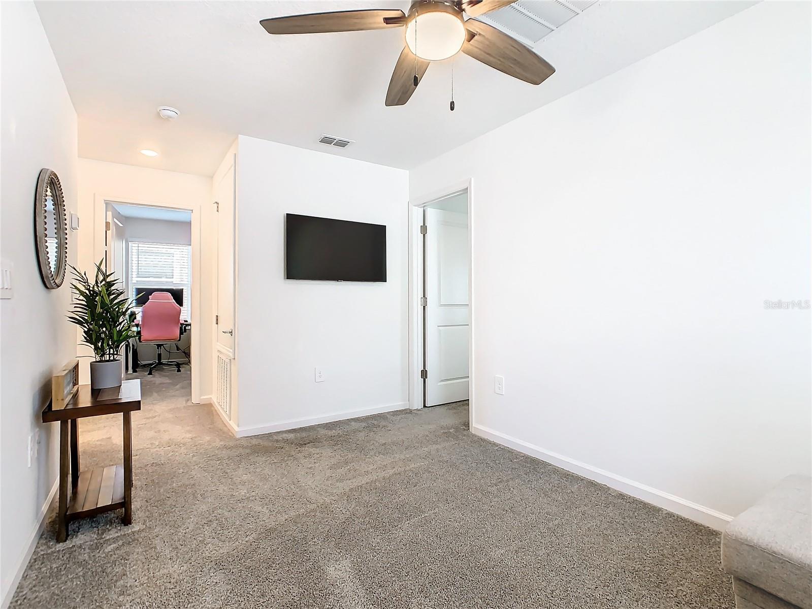 Image 9 of 18 For 1042 John Jacob Road