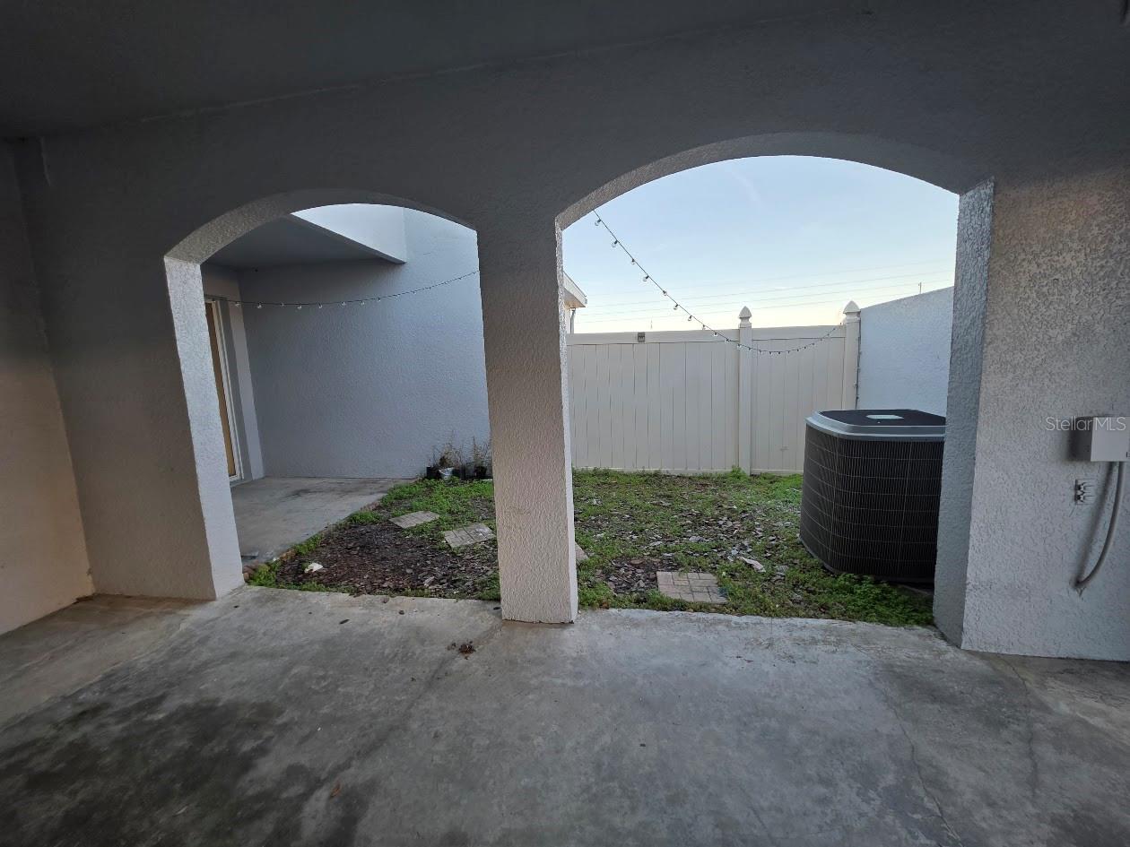 Image 25 of 29 For 1879 Island Walk Drive