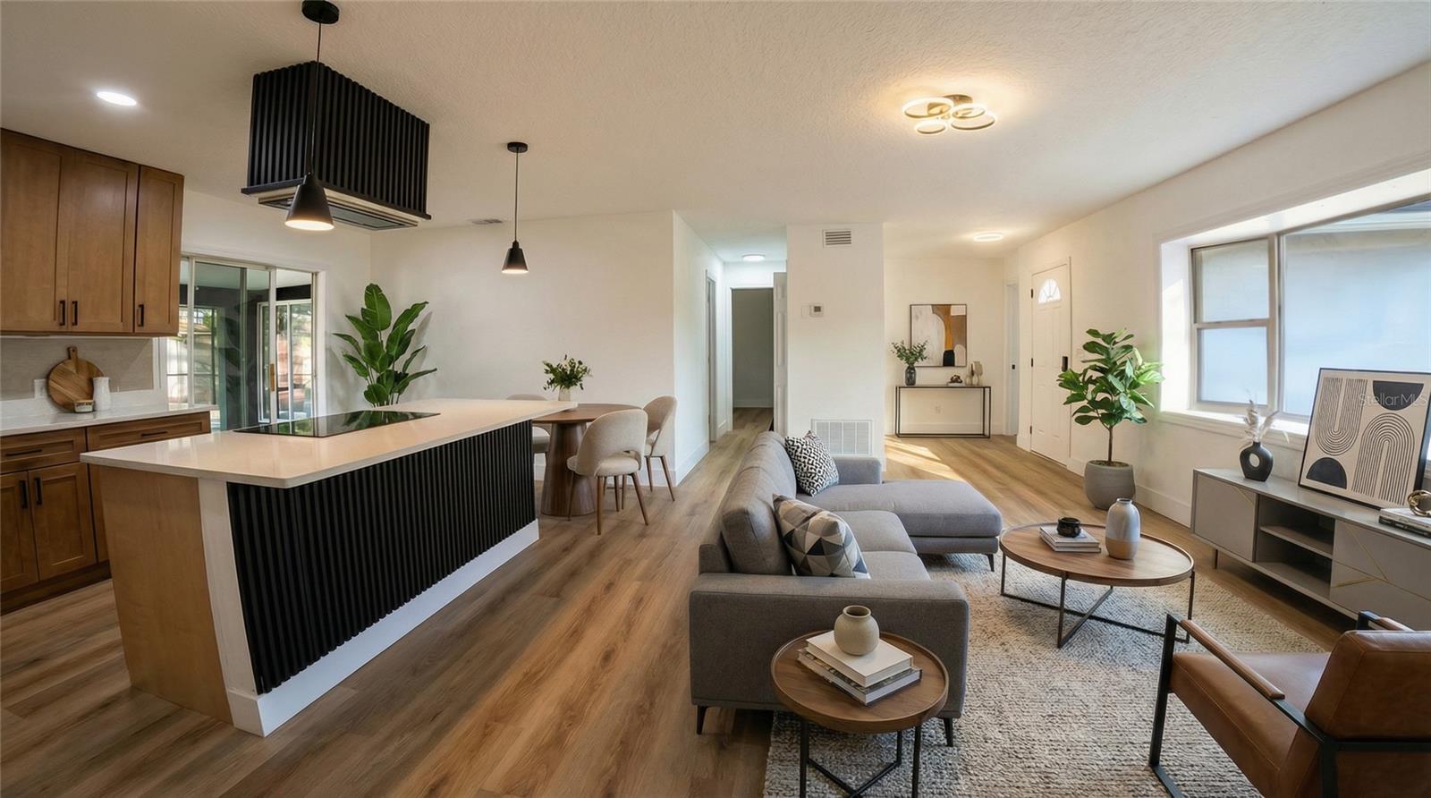 Image 10 of 24 For 712 Trailwood Drive