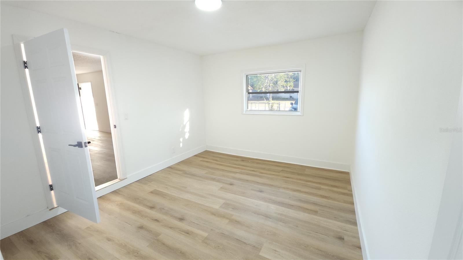 Image 16 of 24 For 712 Trailwood Drive