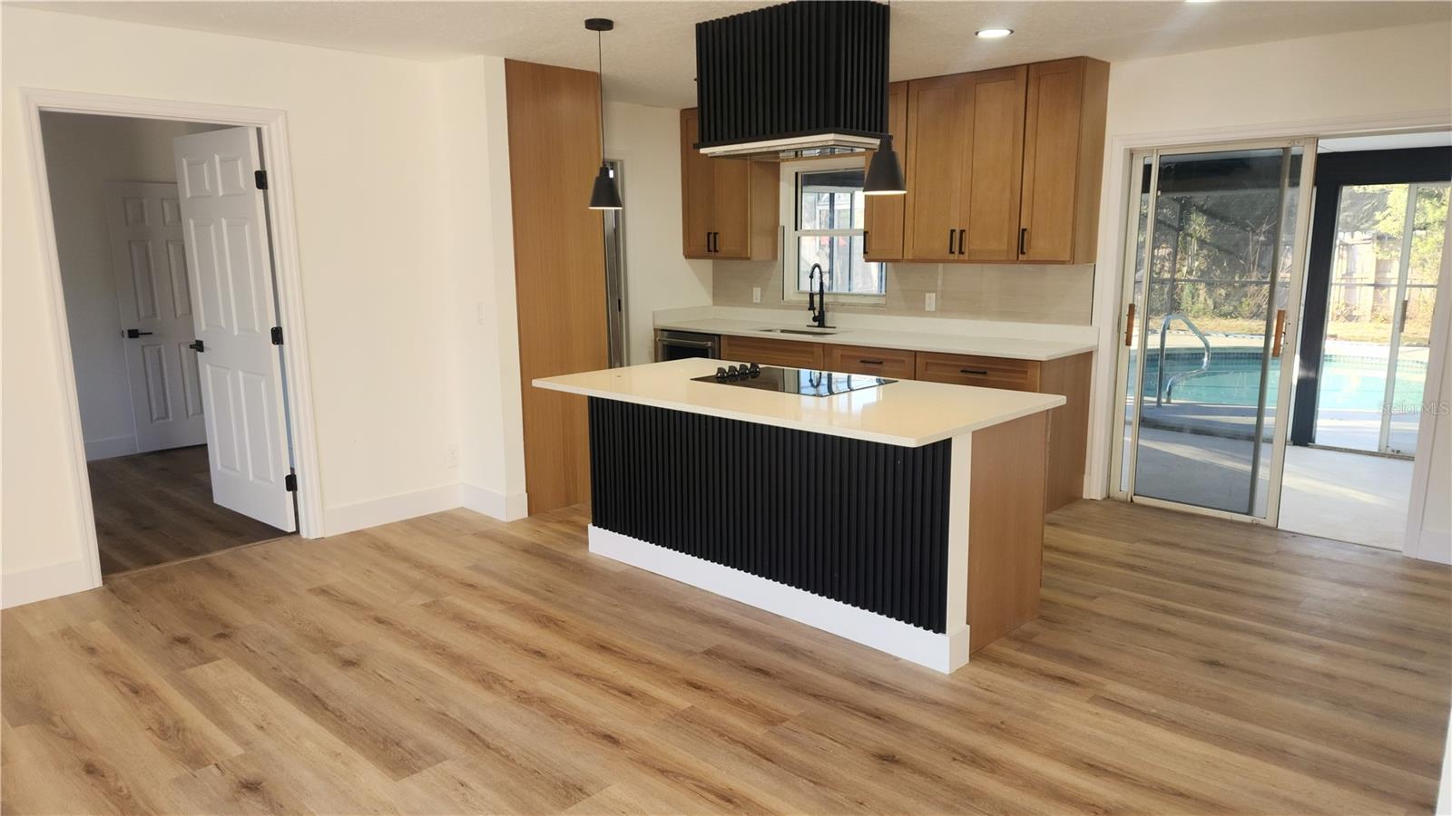 Image 6 of 24 For 712 Trailwood Drive