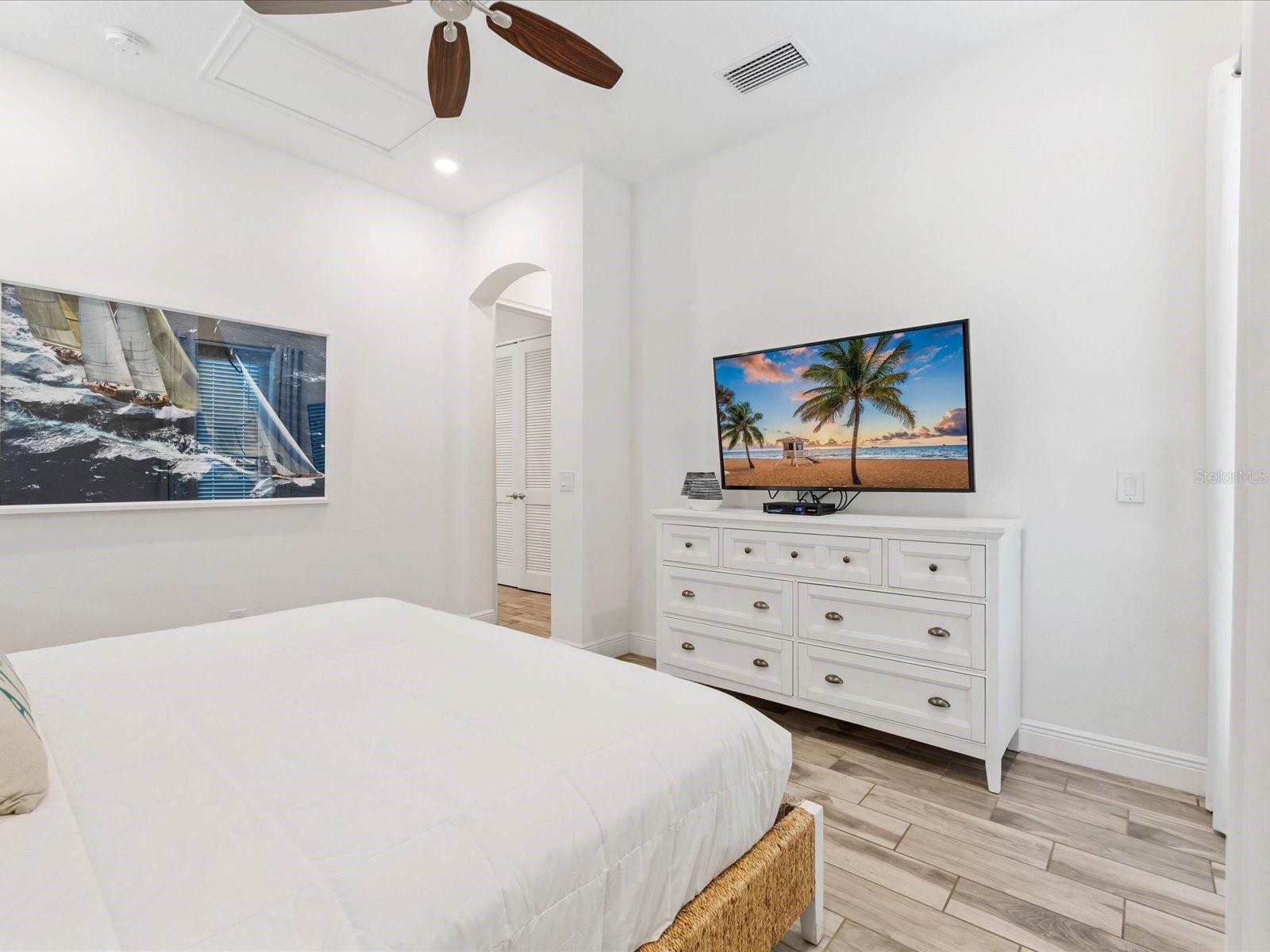 Image 27 of 53 For 8092 Knee Deep Road