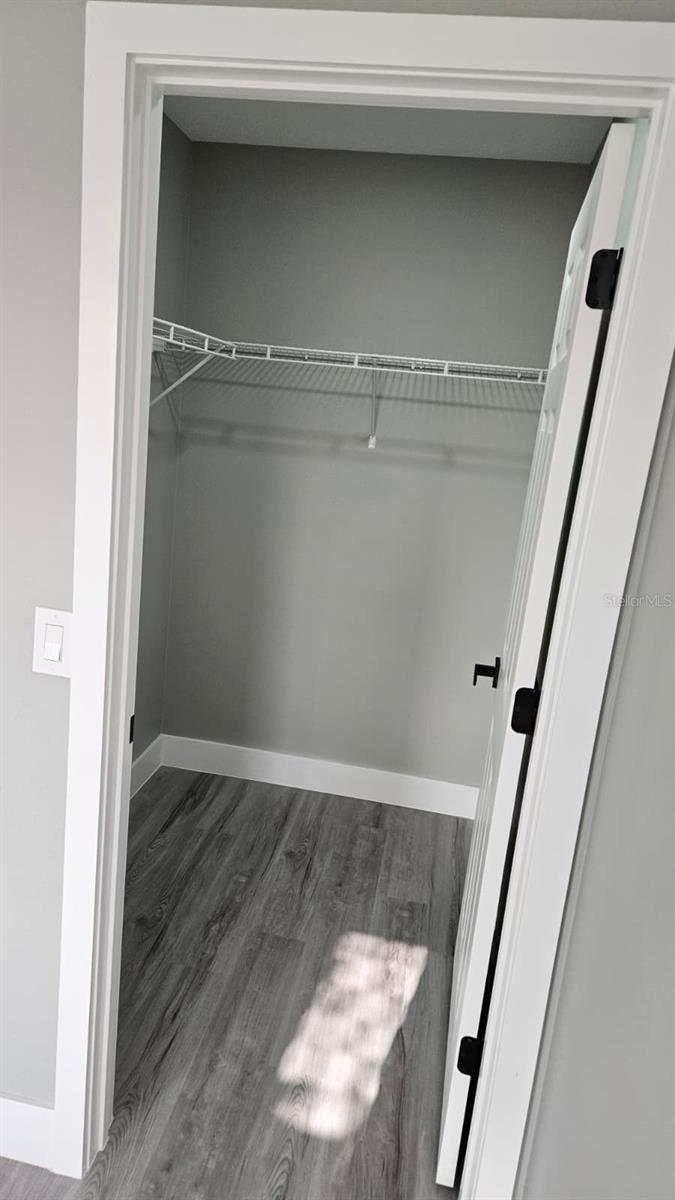 Image 12 of 37 For 5209 Creekside Park Avenue