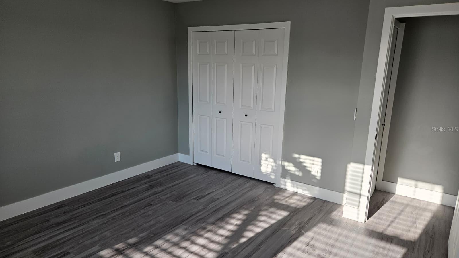 Image 13 of 37 For 5209 Creekside Park Avenue