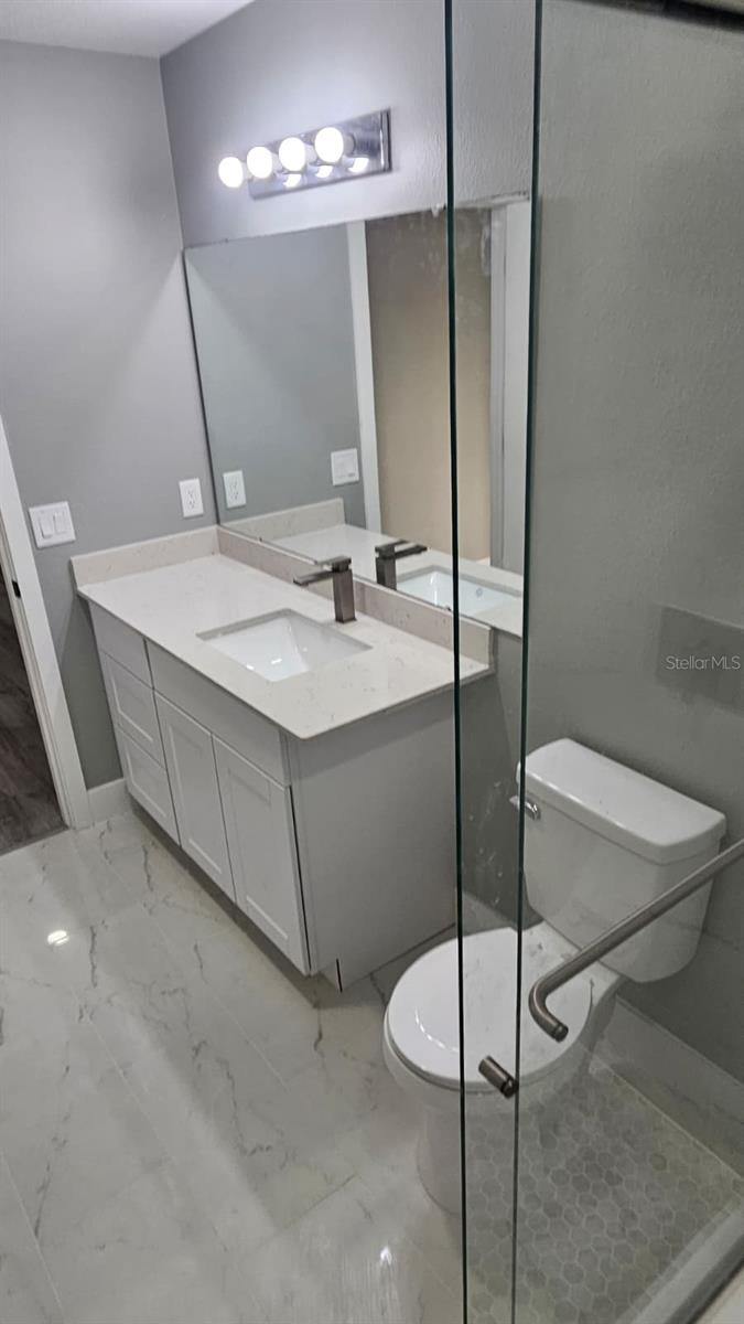 Image 9 of 37 For 5209 Creekside Park Avenue