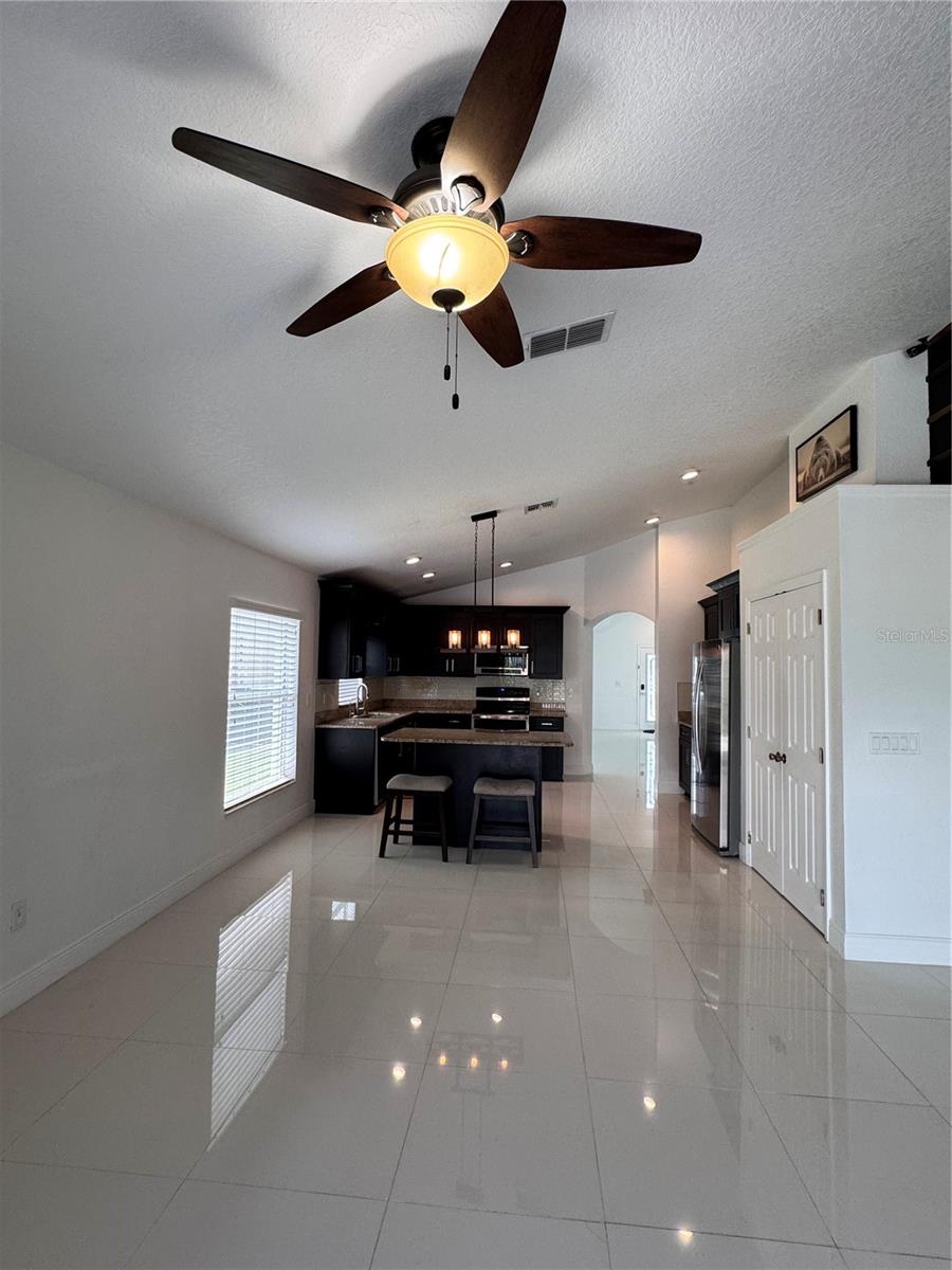 Image 14 of 40 For 2823 Maguire Drive