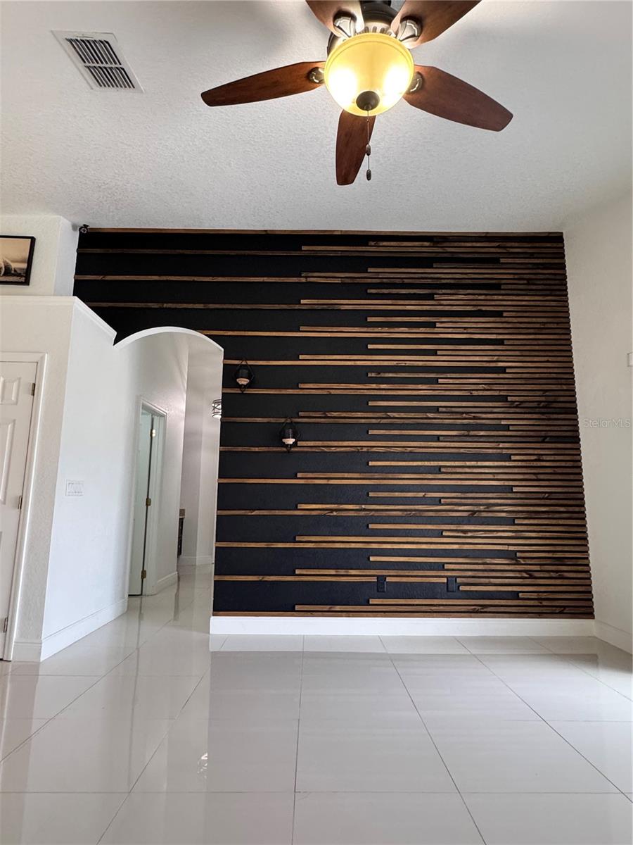 Image 16 of 40 For 2823 Maguire Drive