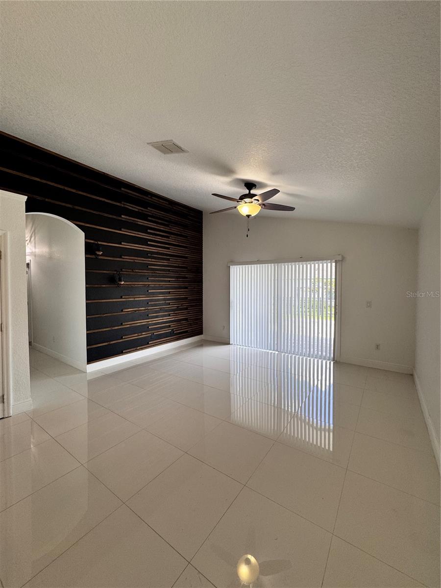 Image 17 of 40 For 2823 Maguire Drive