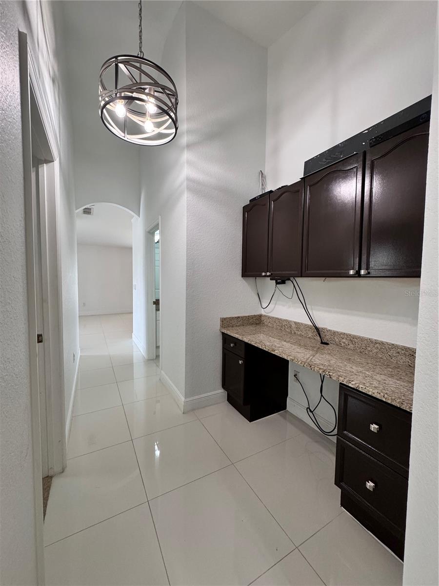 Image 24 of 40 For 2823 Maguire Drive