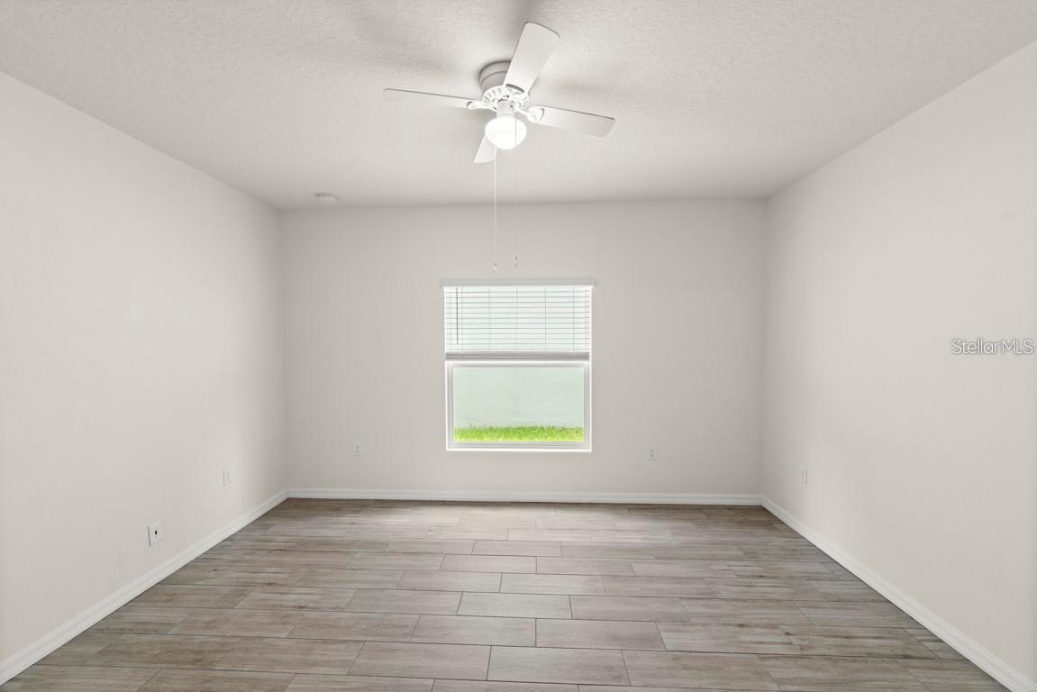 Image 15 of 26 For 588 Meadow Bend Drive